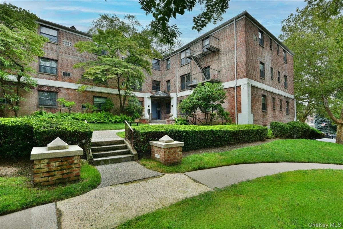 1 Terrace Circle Unit: 3-F thumbnail 26