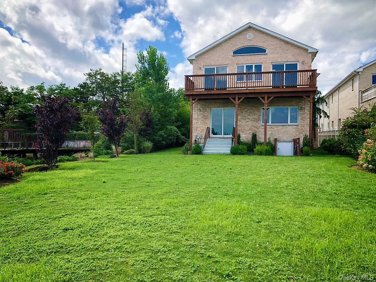150-129 Powells Cove Boulevard photo 1