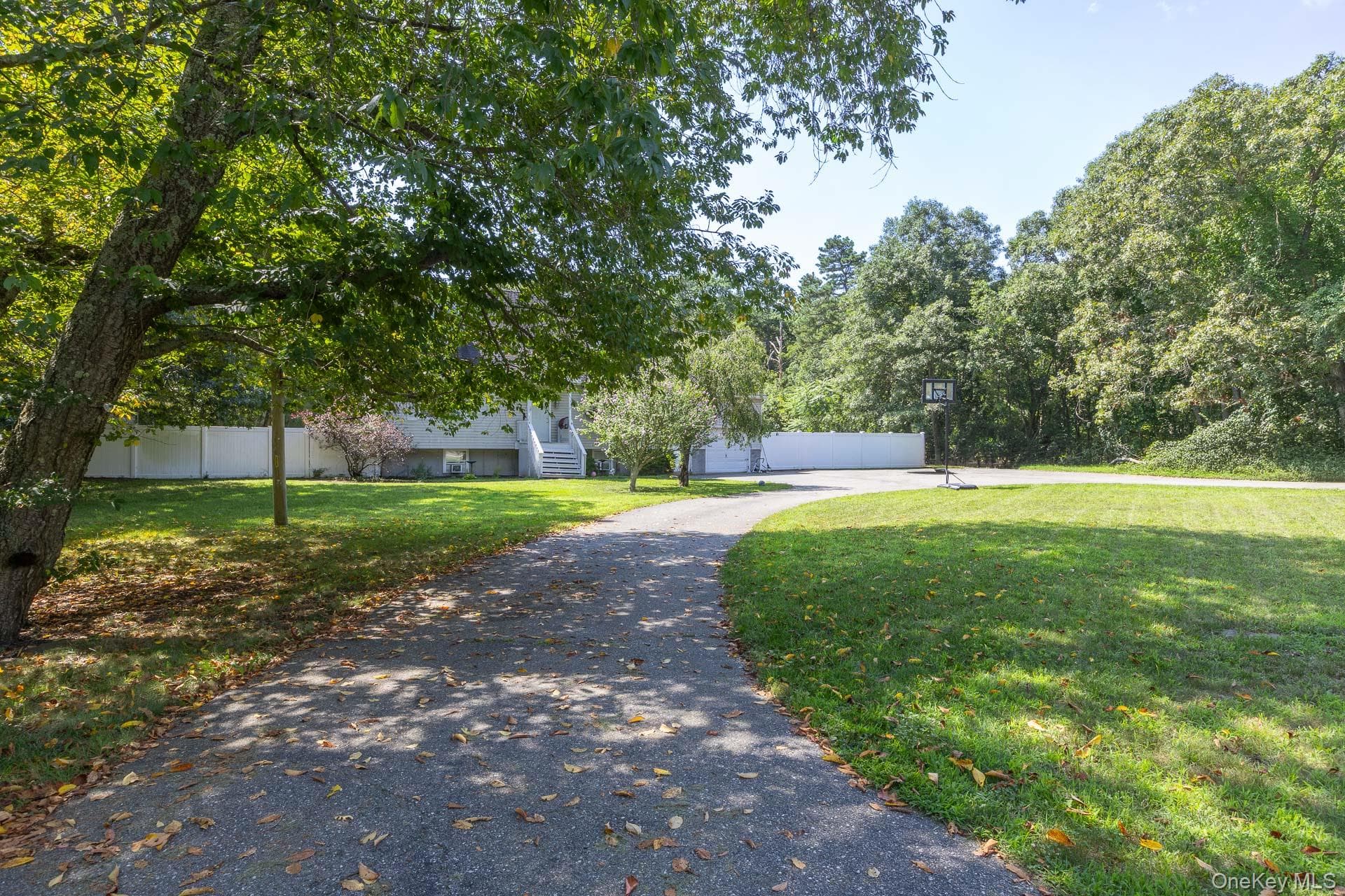 312 Peconic Avenue photo 1