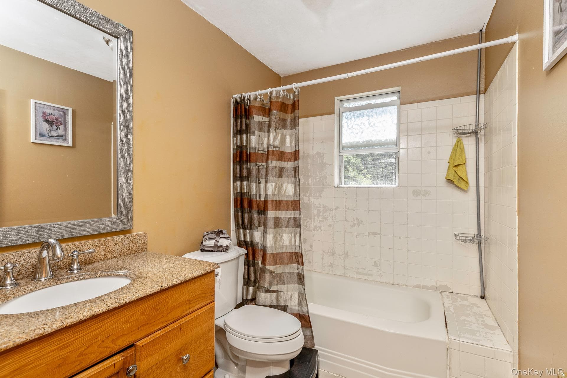 312 Peconic Avenue thumbnail 13