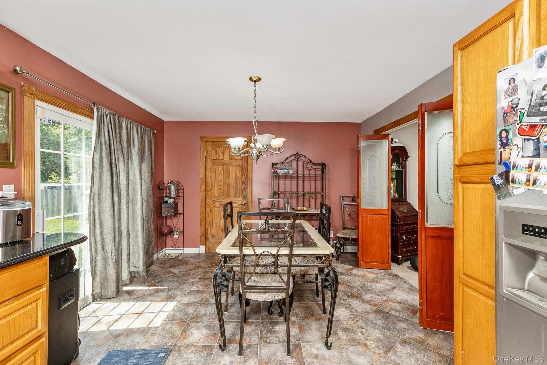 312 Peconic Avenue thumbnail 6