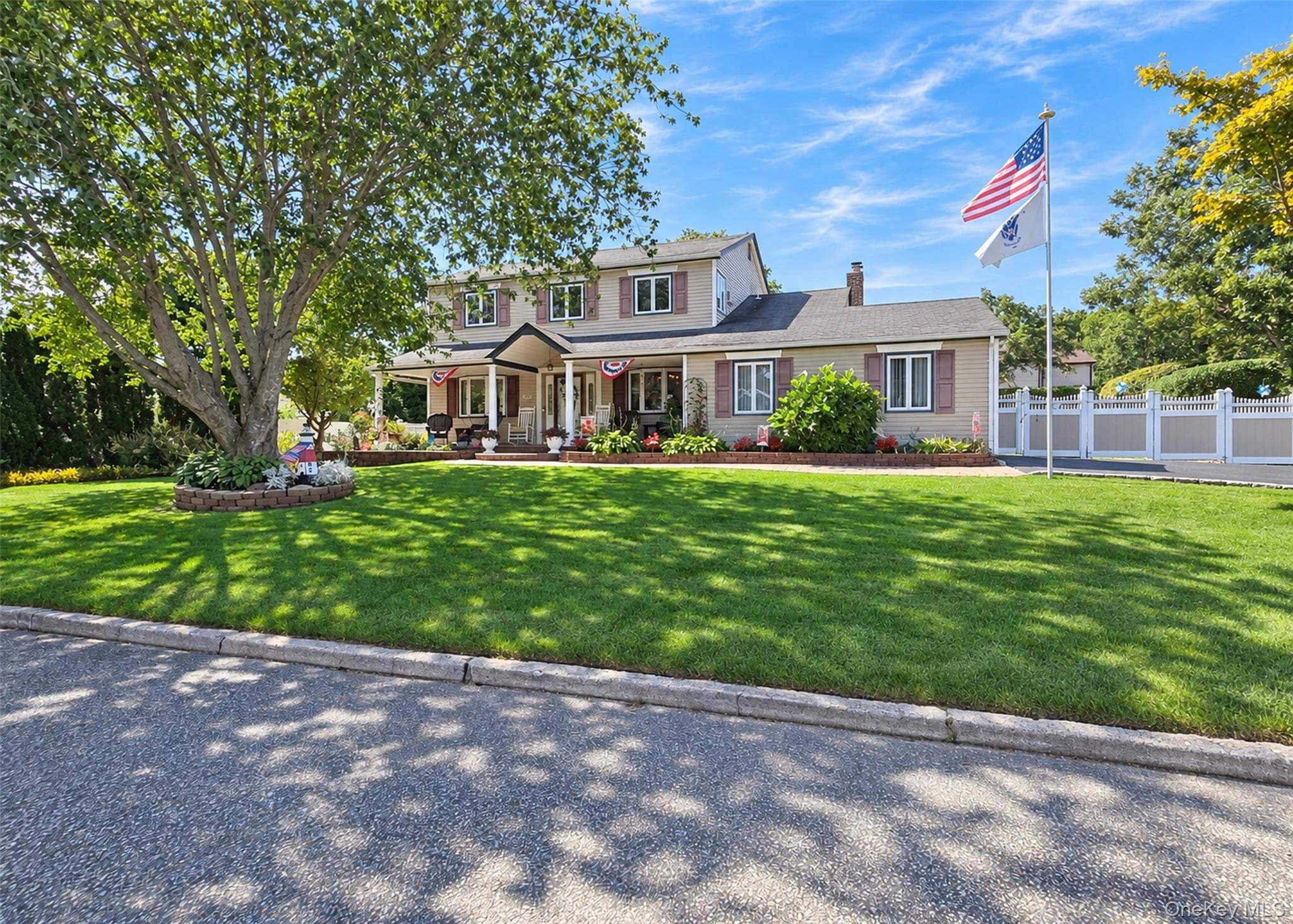 122 Evergreen Avenue photo 1