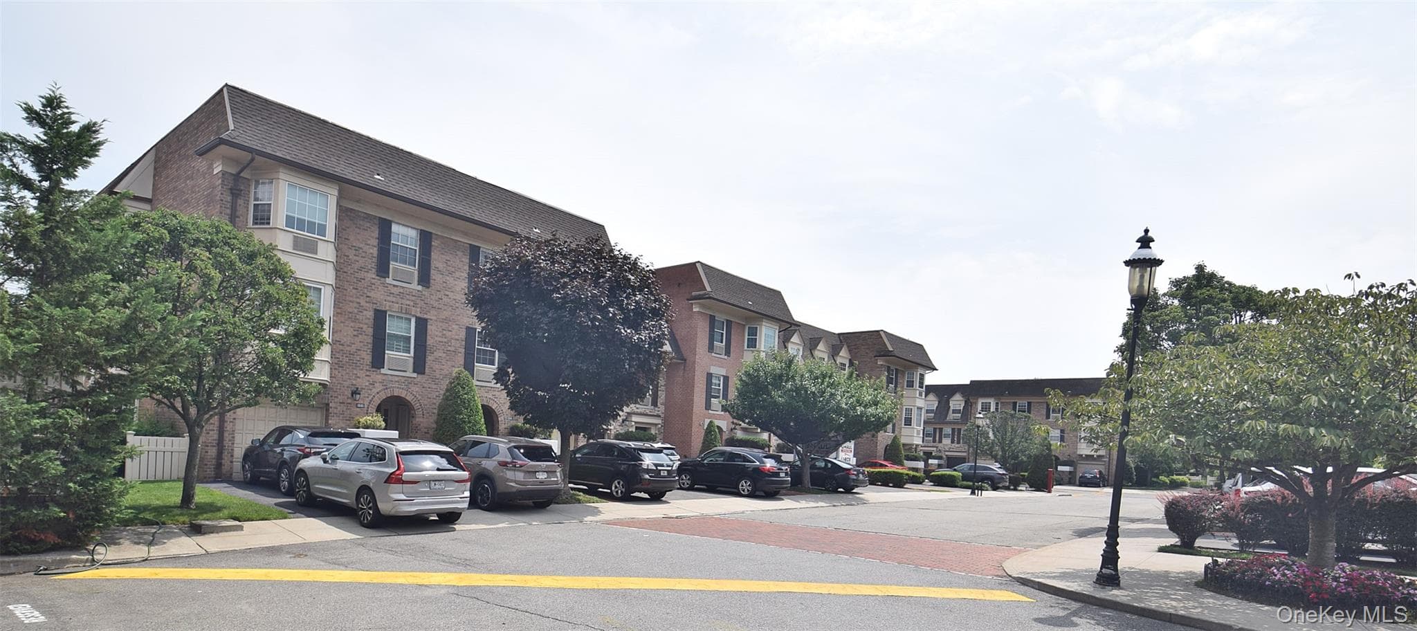 12-27 Diane Place Unit: 196 U, Bayside