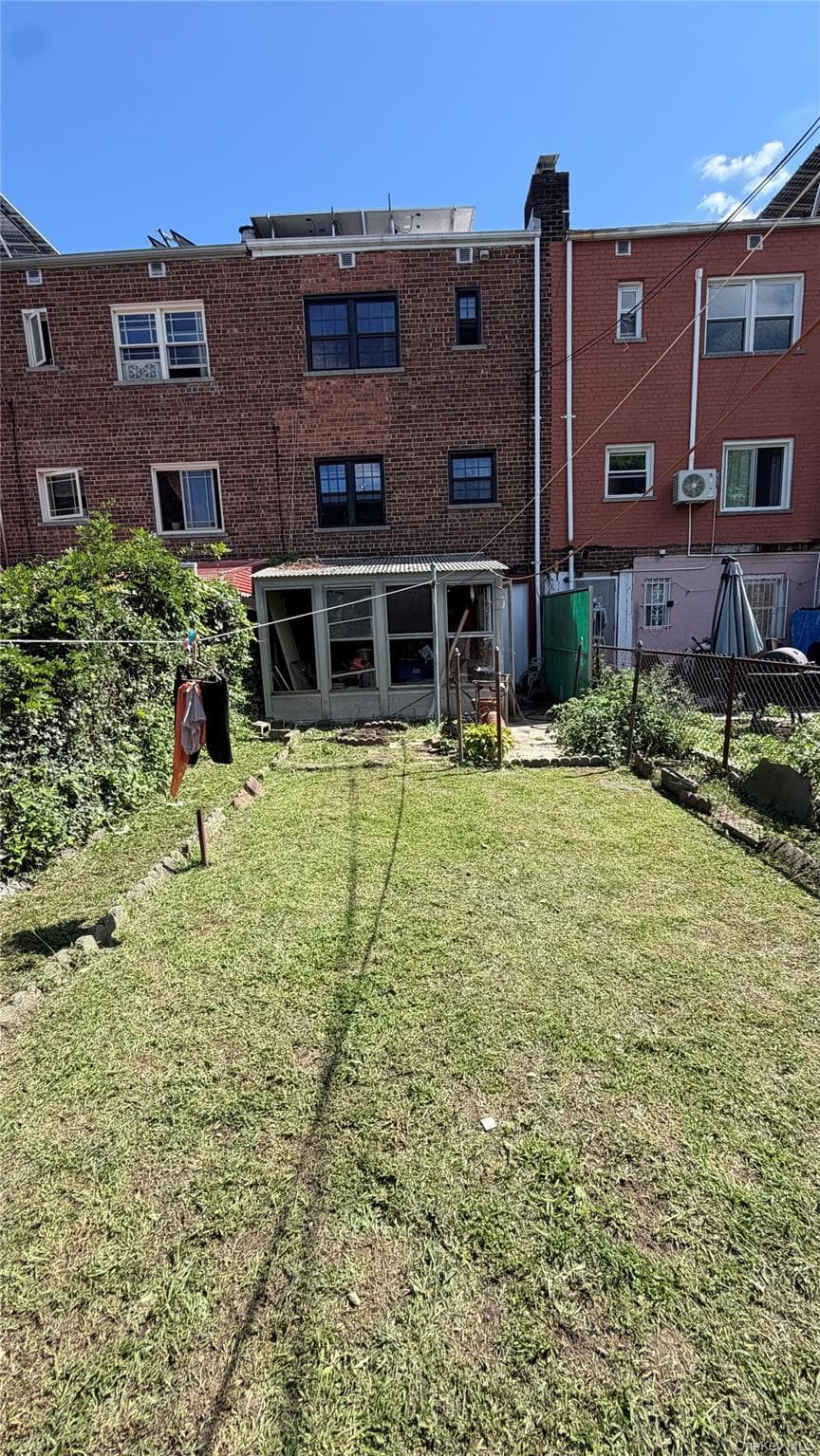 3207 Pearsall Avenue thumbnail 16
