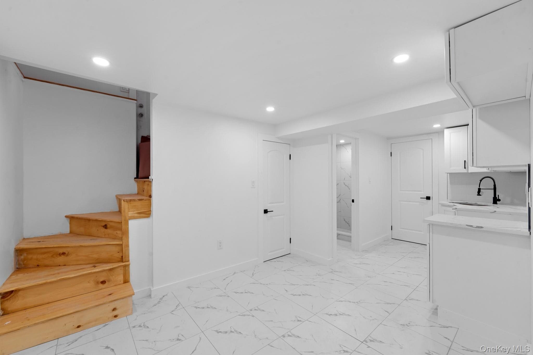 18704 Williamson Avenue thumbnail 11