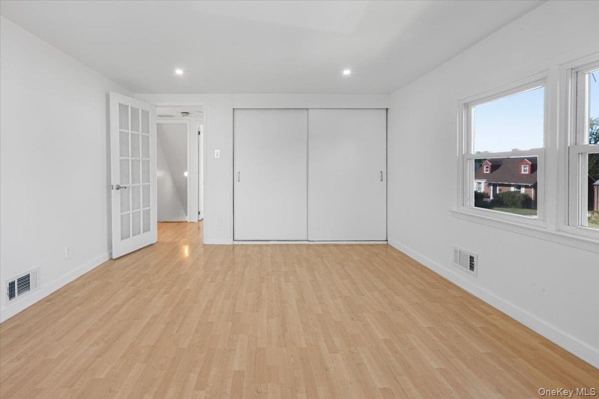 5 Edward Avenue thumbnail 15