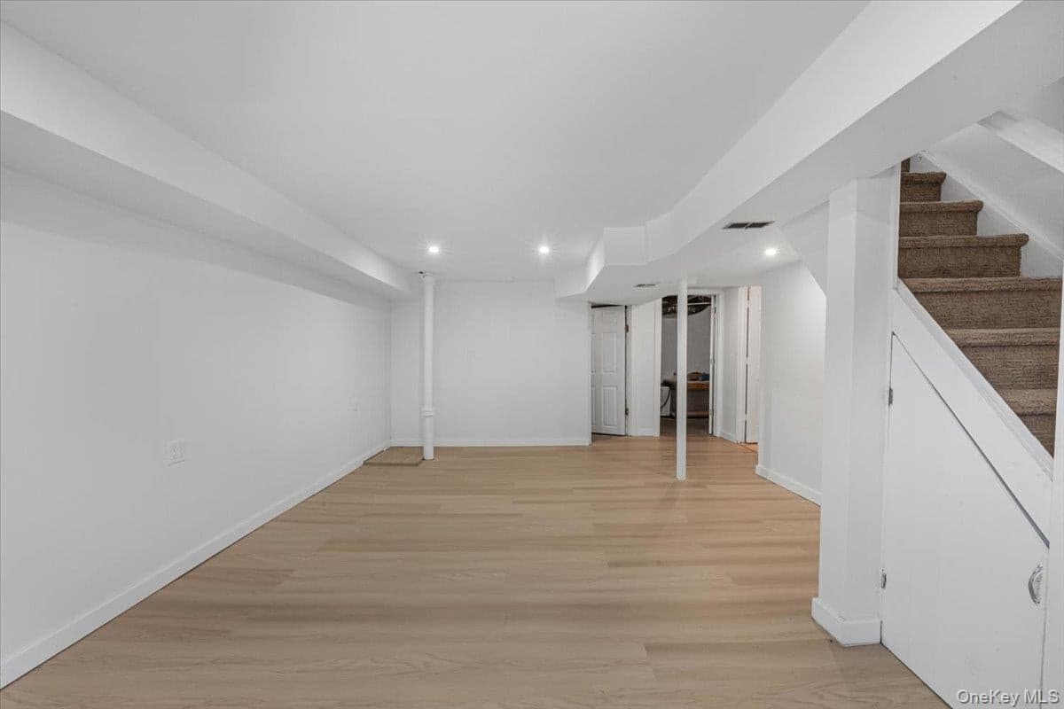 5 Edward Avenue thumbnail 12