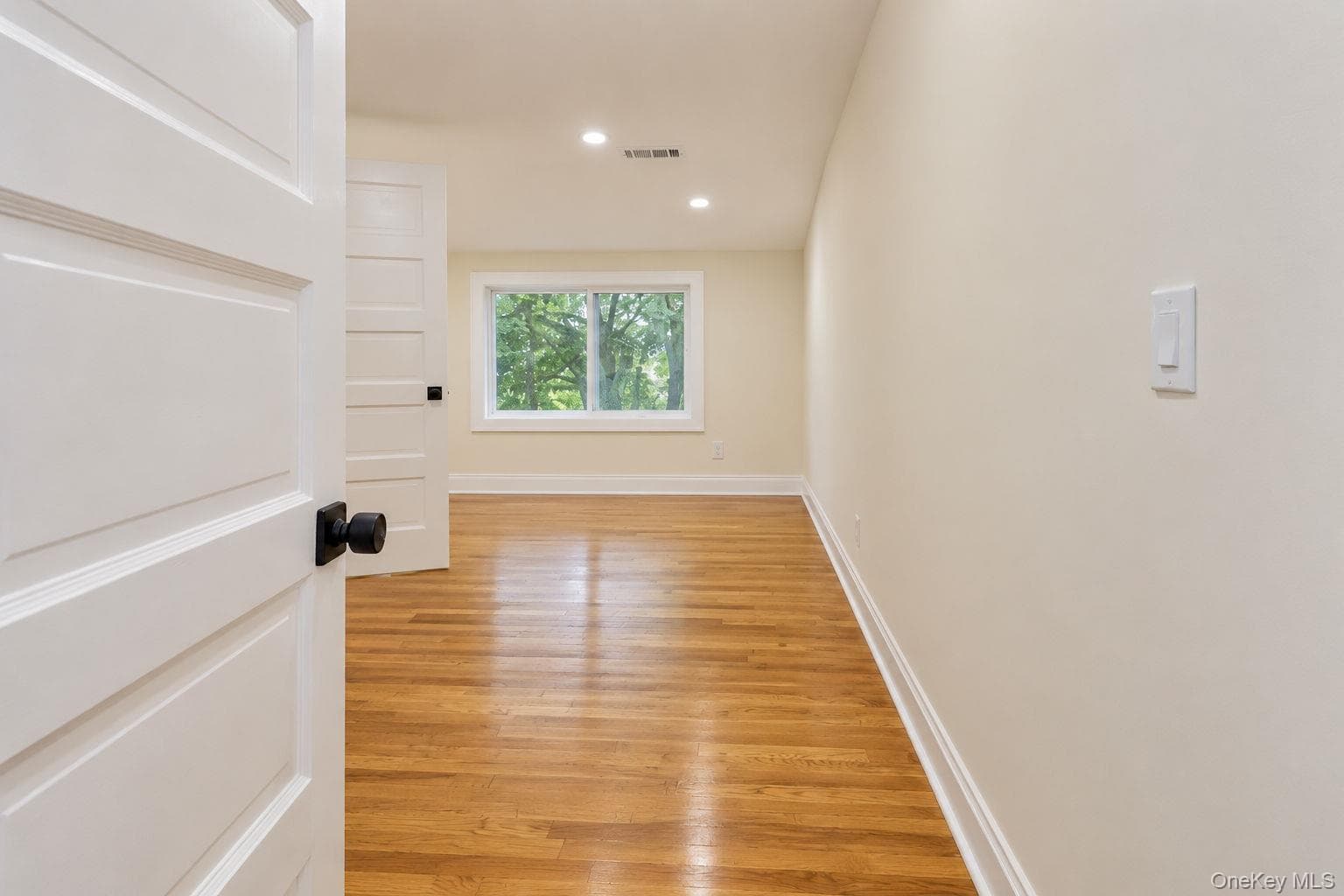345 Hudson Terrace thumbnail 30