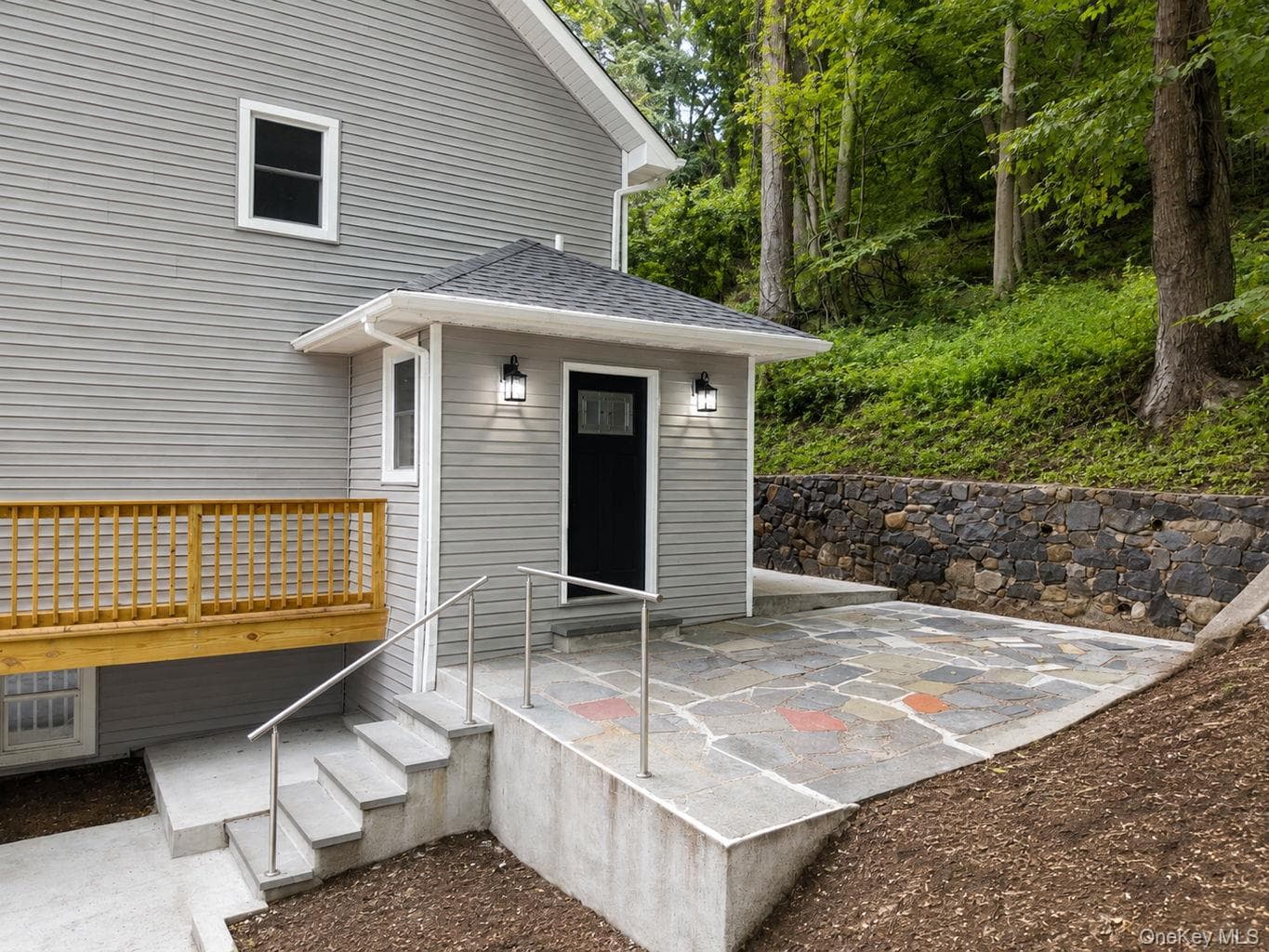 345 Hudson Terrace thumbnail 44