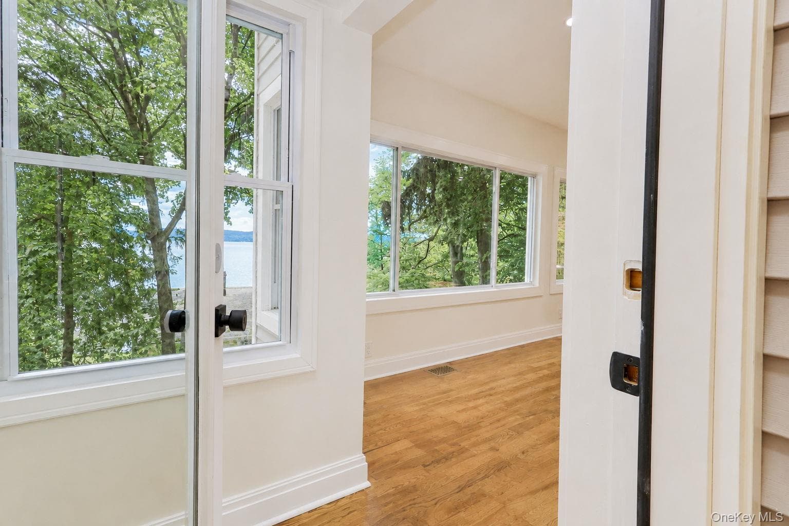 345 Hudson Terrace thumbnail 21