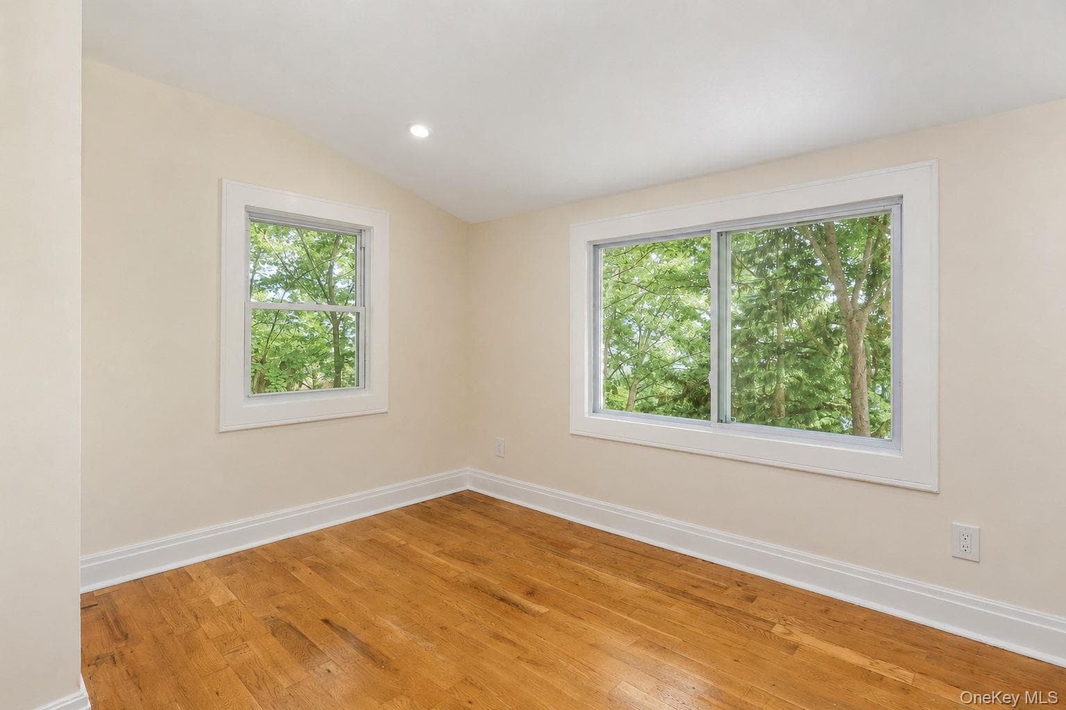 345 Hudson Terrace thumbnail 32