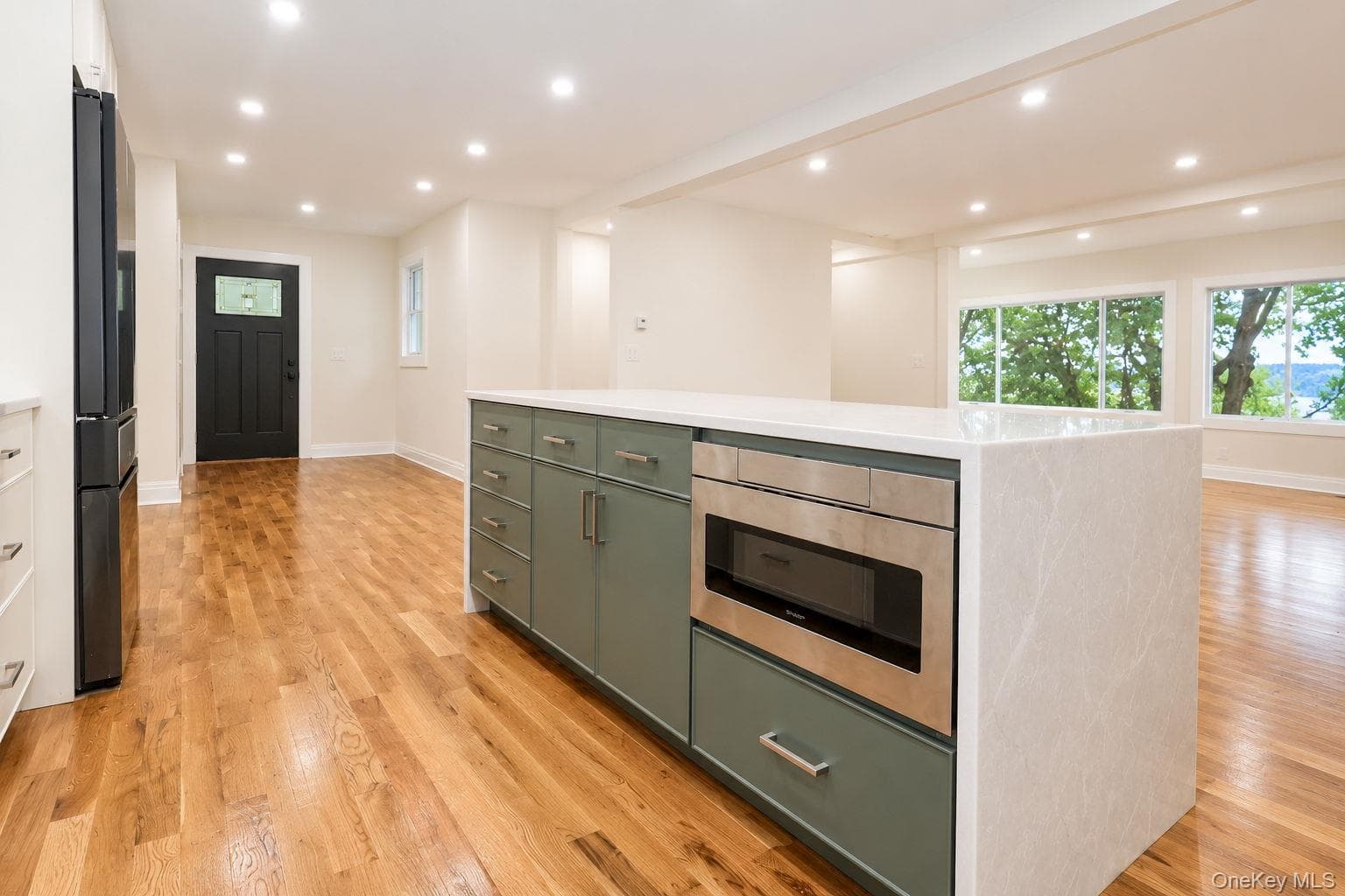 345 Hudson Terrace thumbnail 9