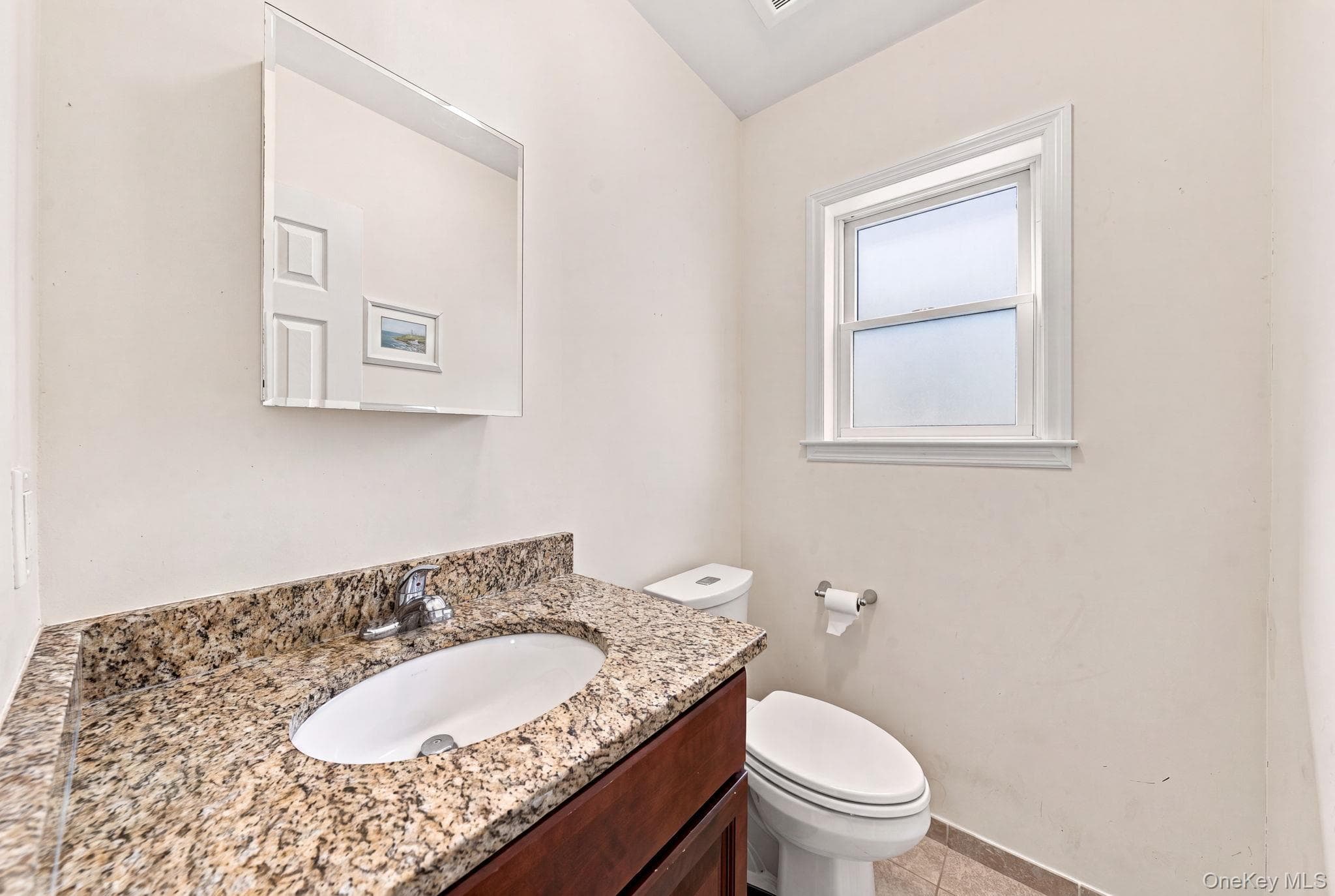 120 E 6th Road thumbnail 13