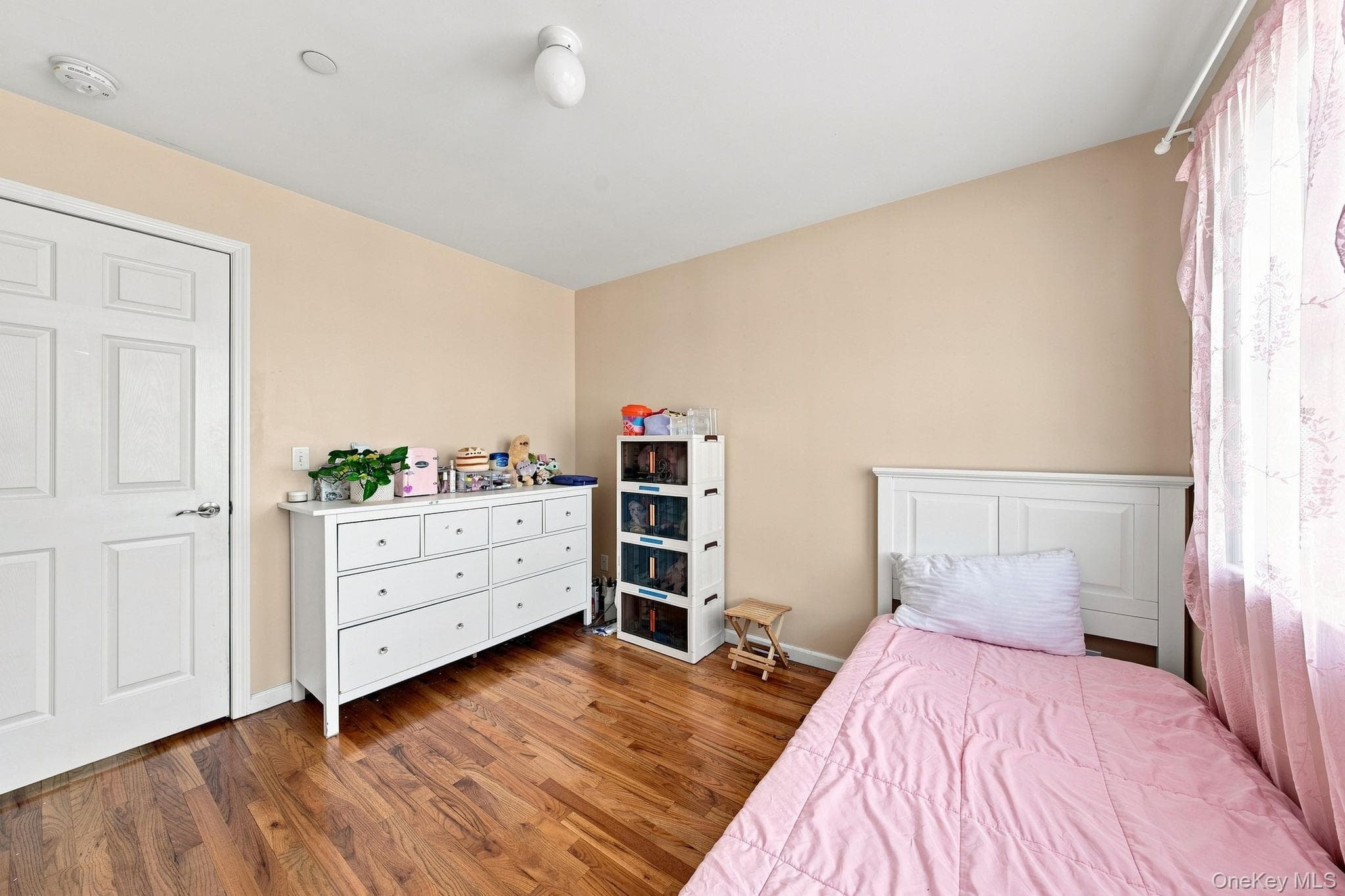 120 E 6th Road thumbnail 7