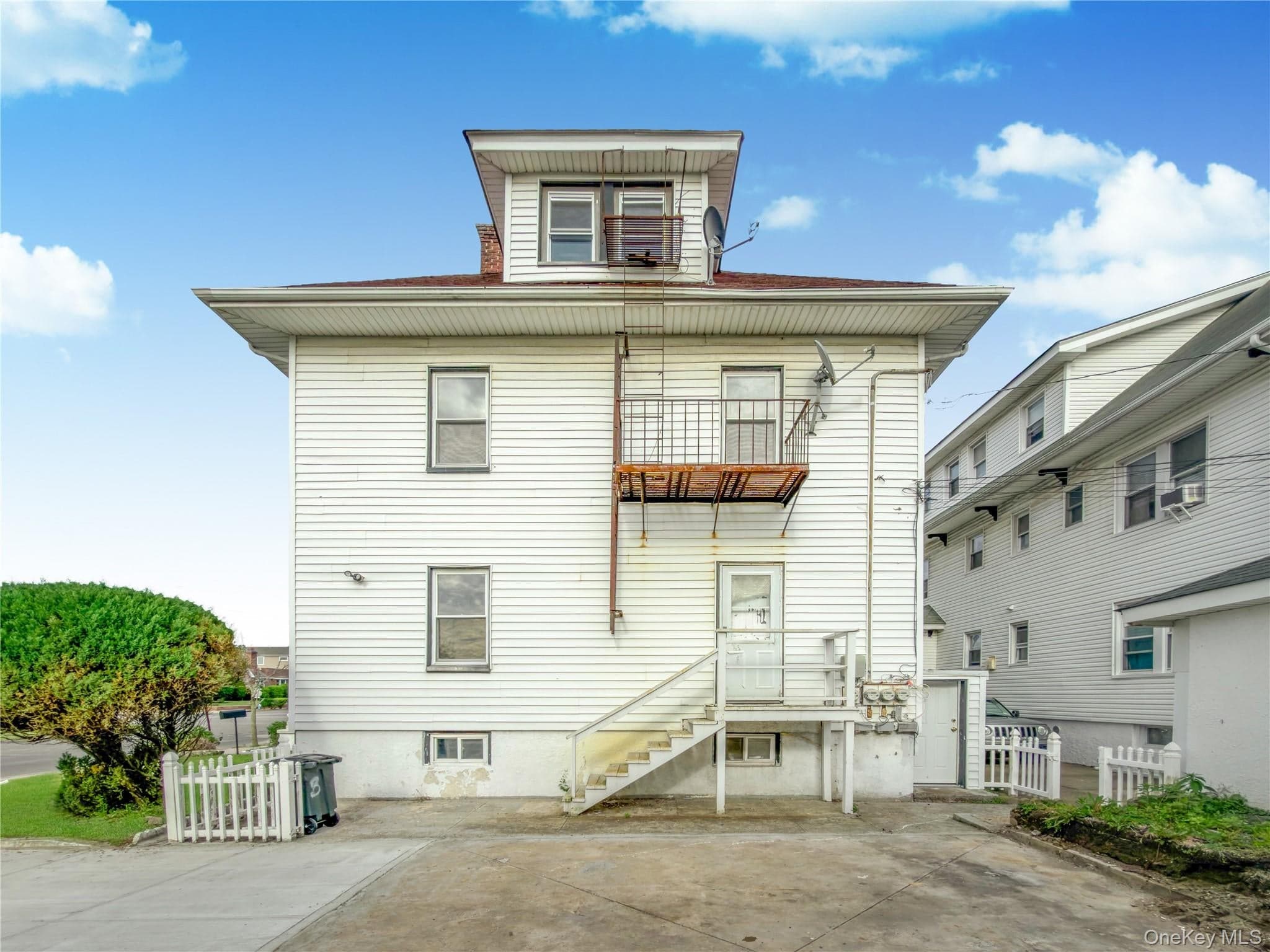 302 W Hudson Street thumbnail 6