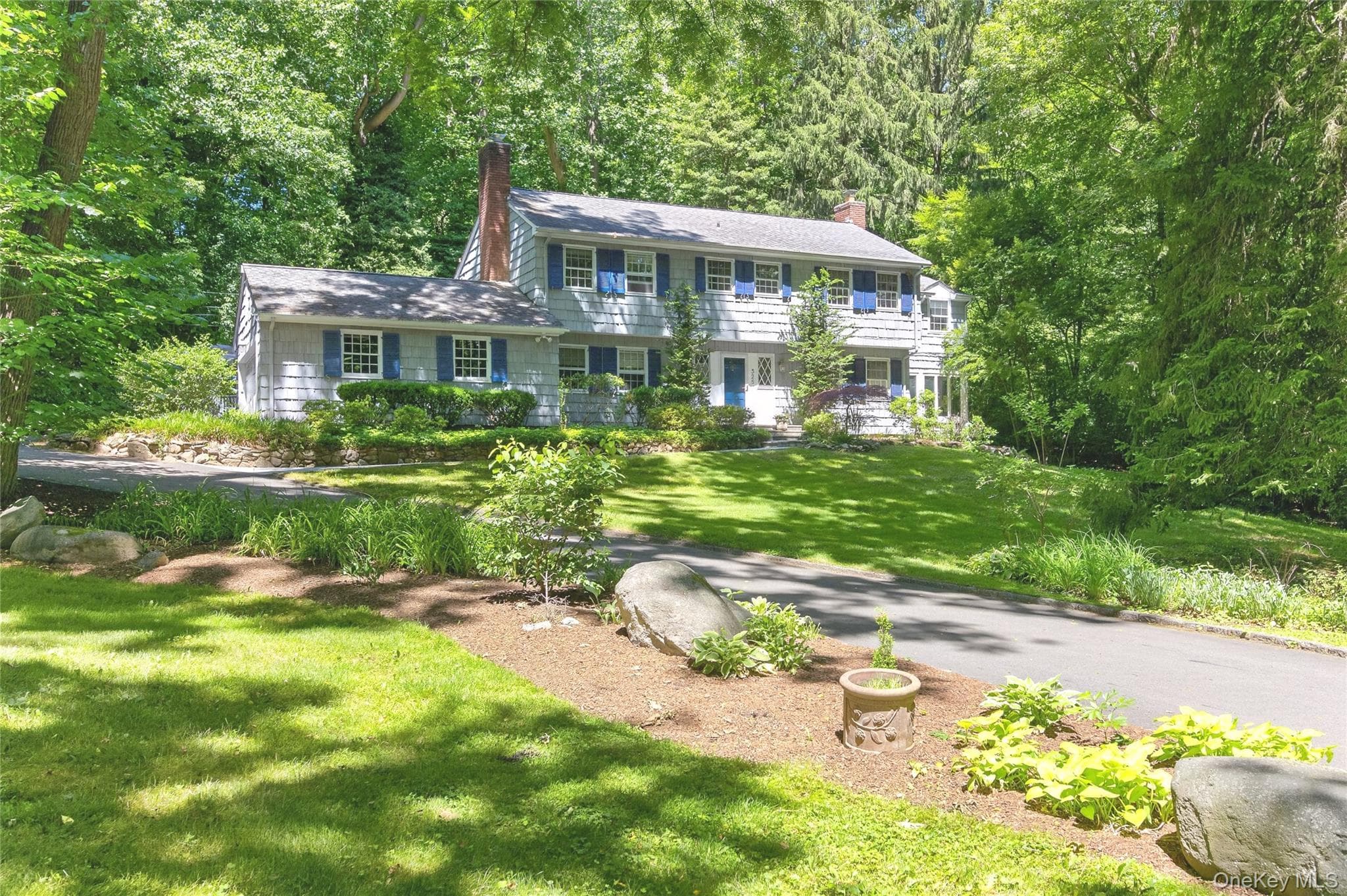 325 Birch Hill Road photo 1