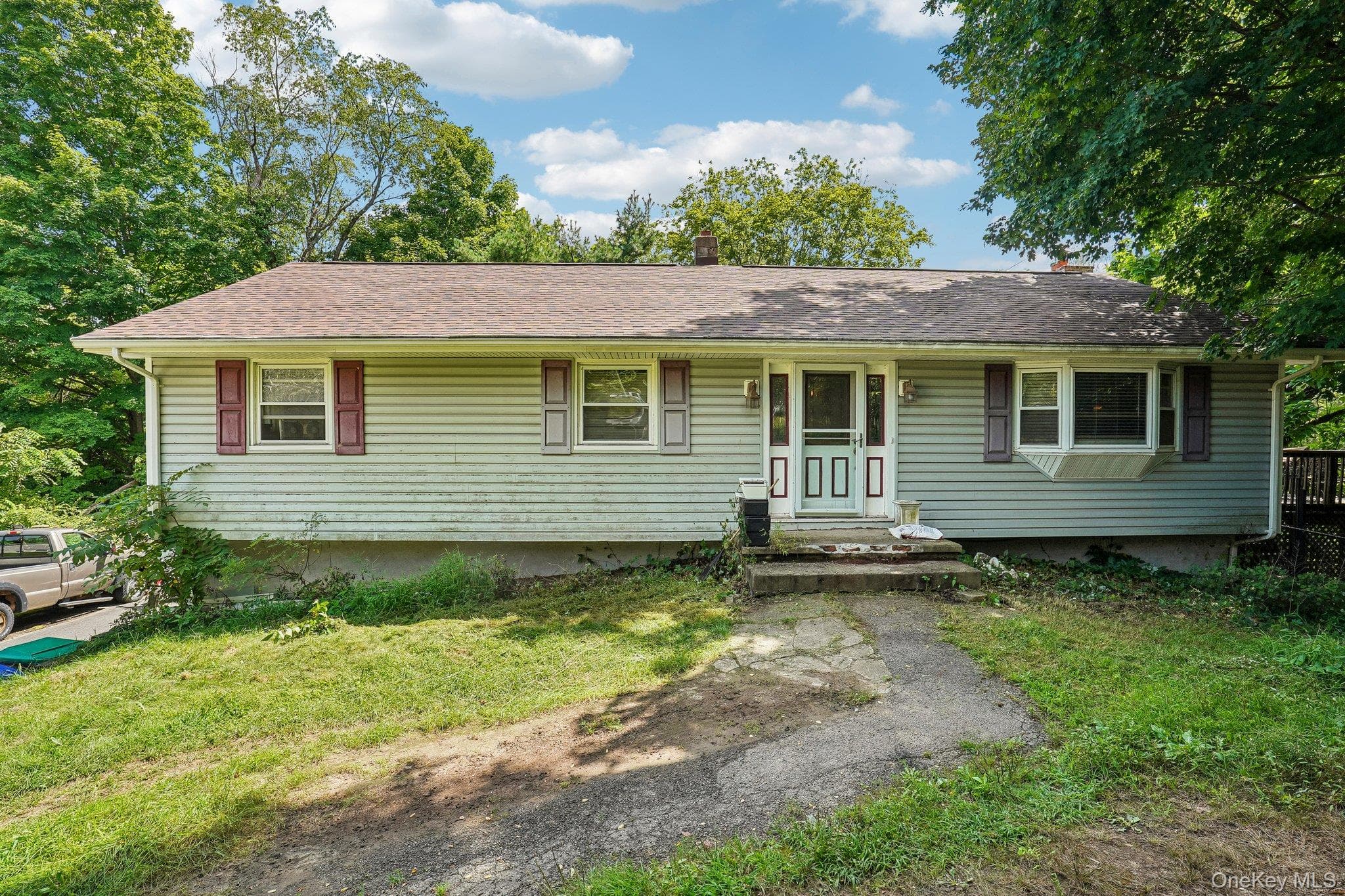 14 Helms Hill Road photo 1