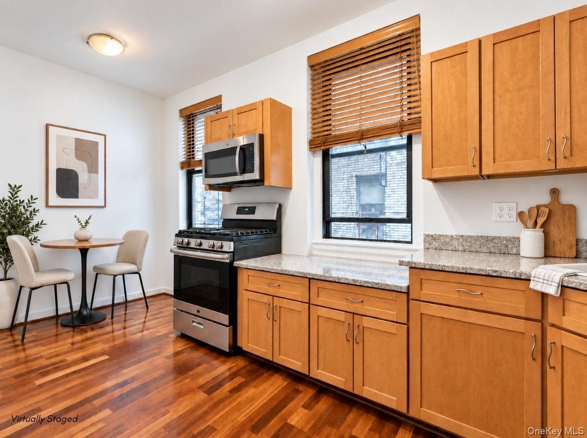 21-28 35 Street Unit: 1G thumbnail 4
