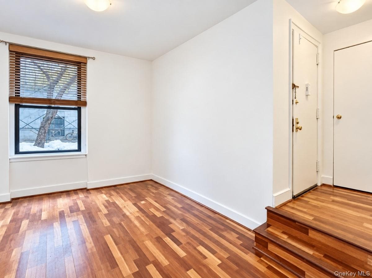 21-28 35 Street Unit: 1G thumbnail 11