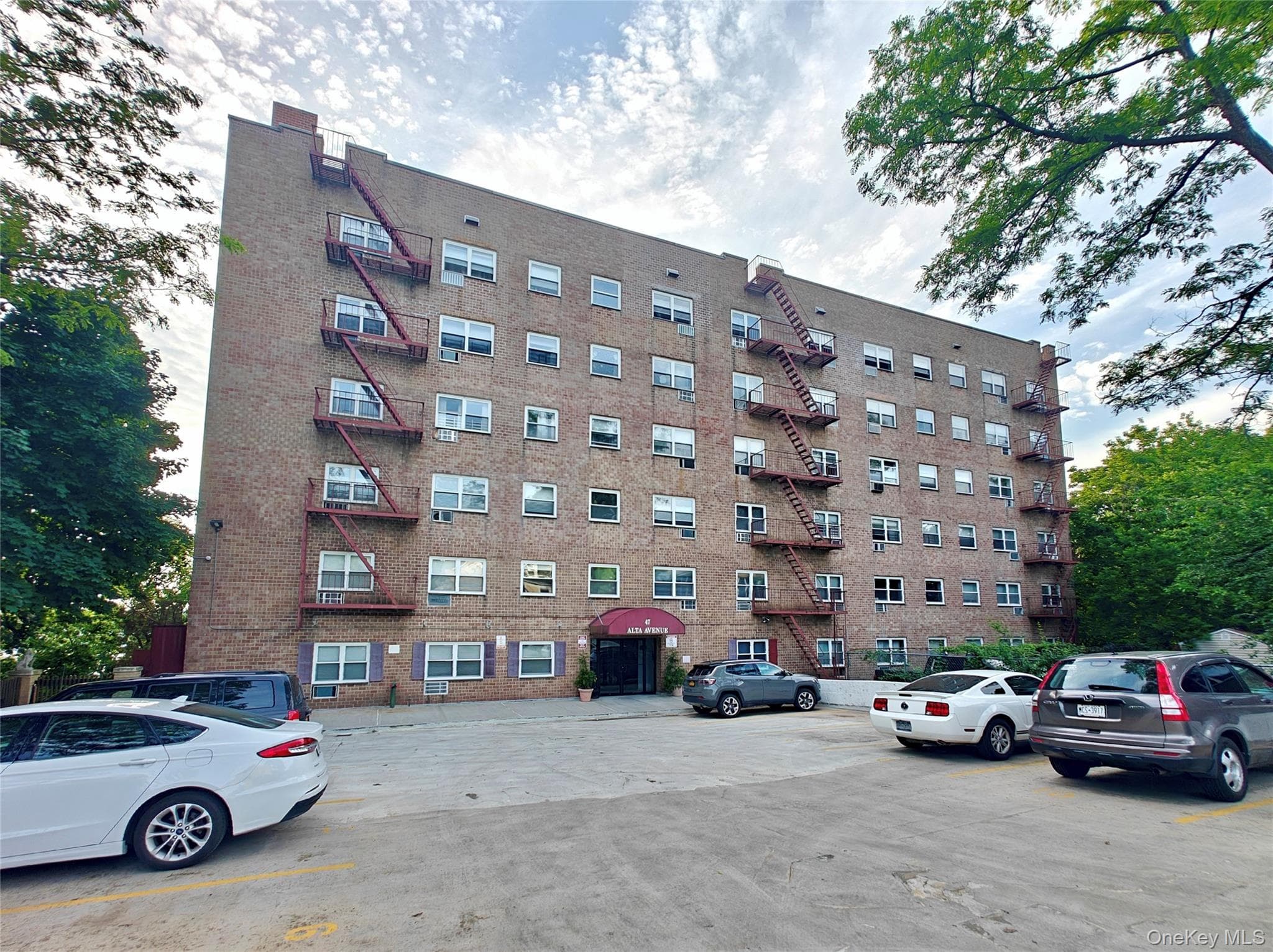 47 Alta Avenue Unit: 3C, Yonkers
