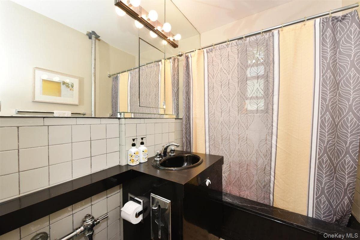 143-50 Hoover Avenue Unit: 104 thumbnail 12