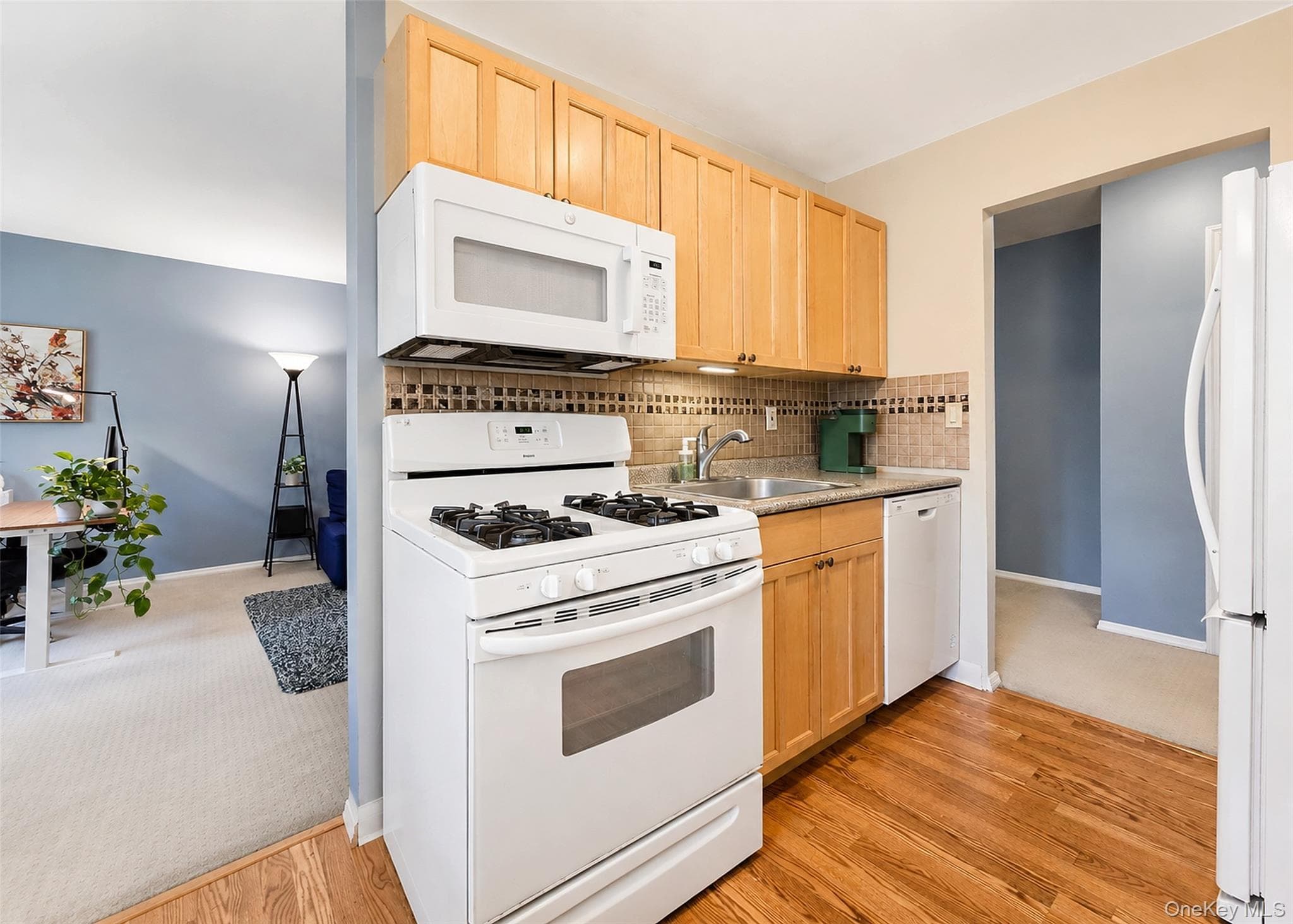 460 Old Town Road Unit: 3K thumbnail 6