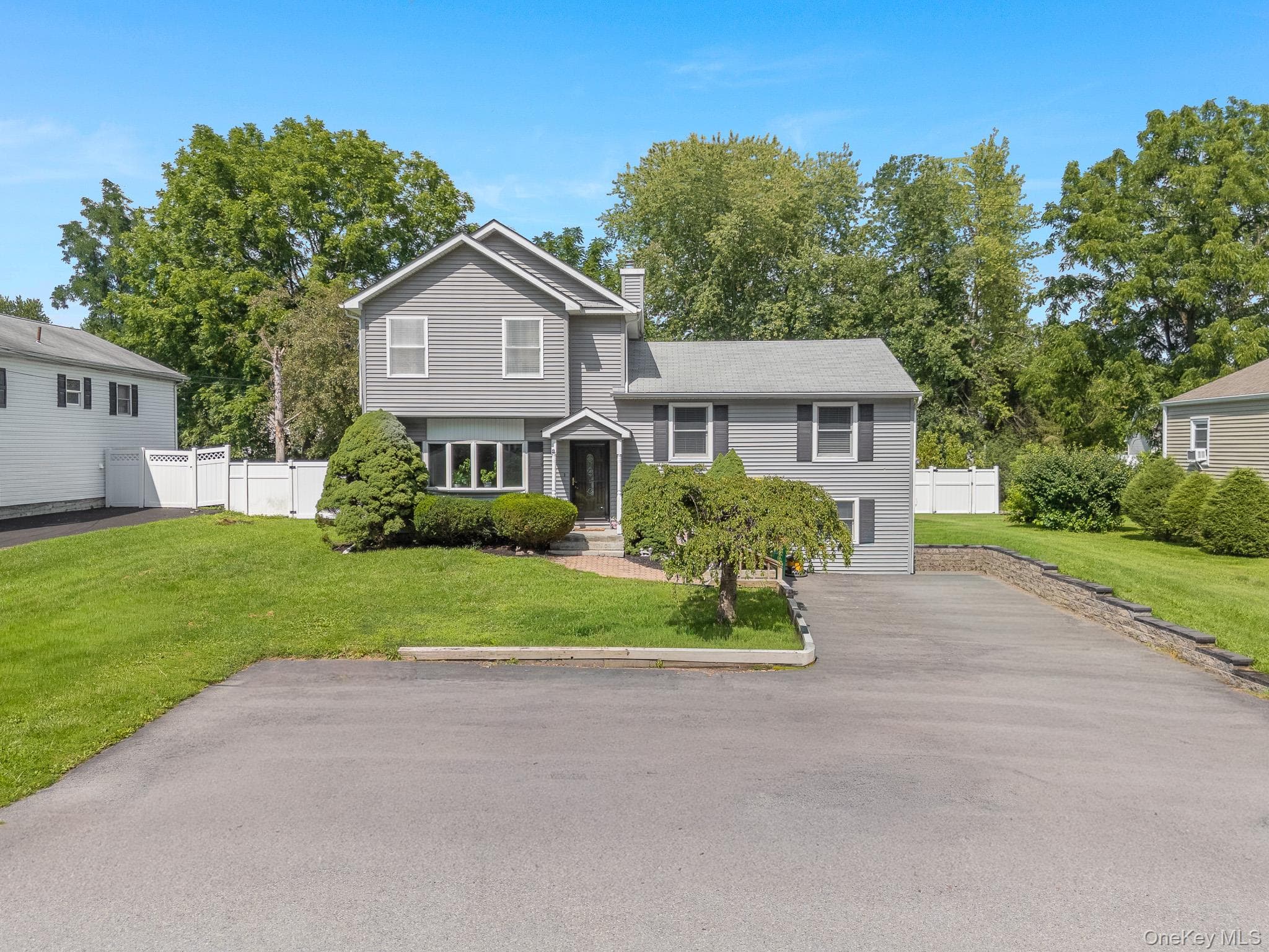 8 Hampton Road, Poughkeepsie