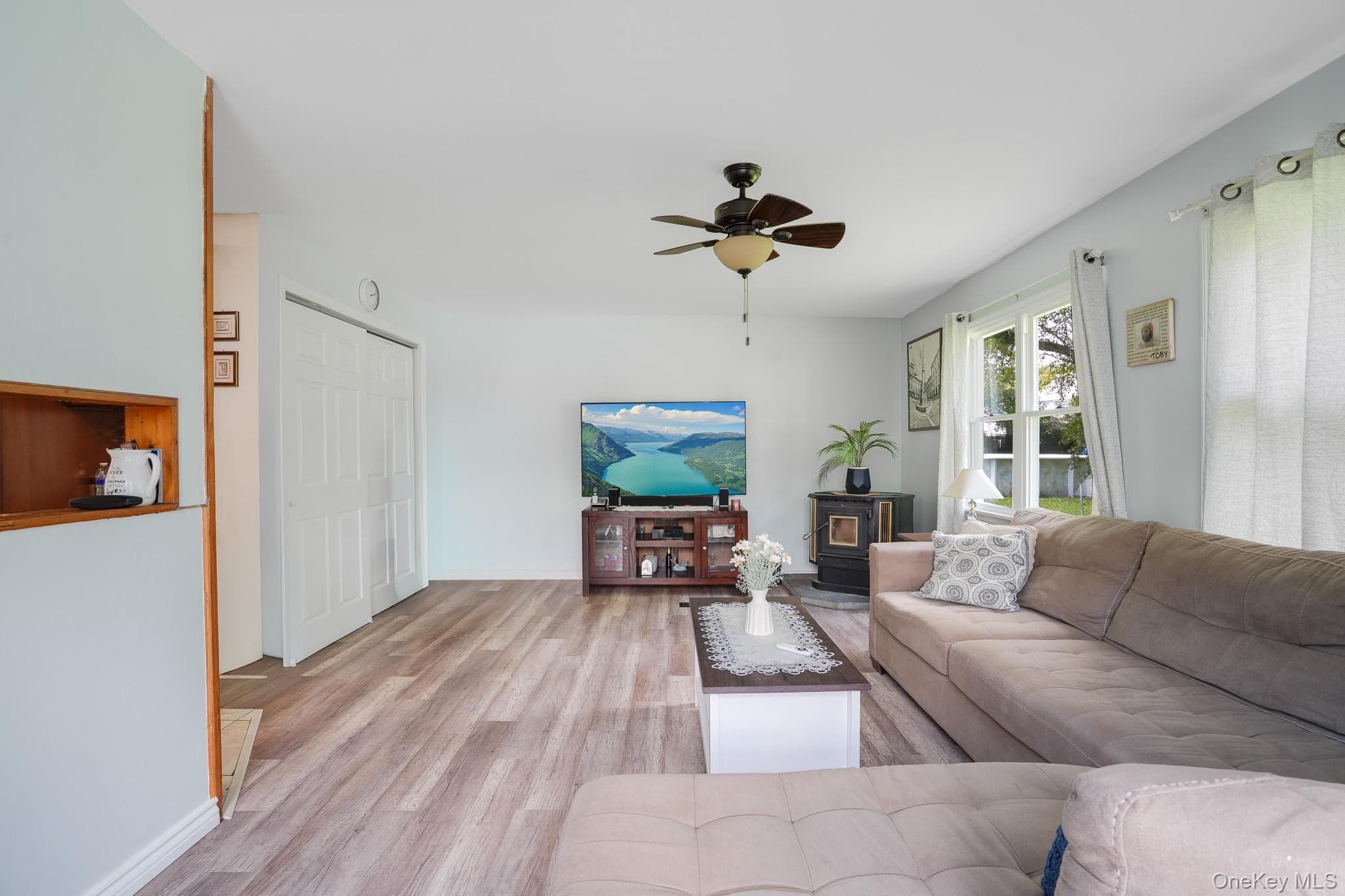 8 Hampton Road thumbnail 13