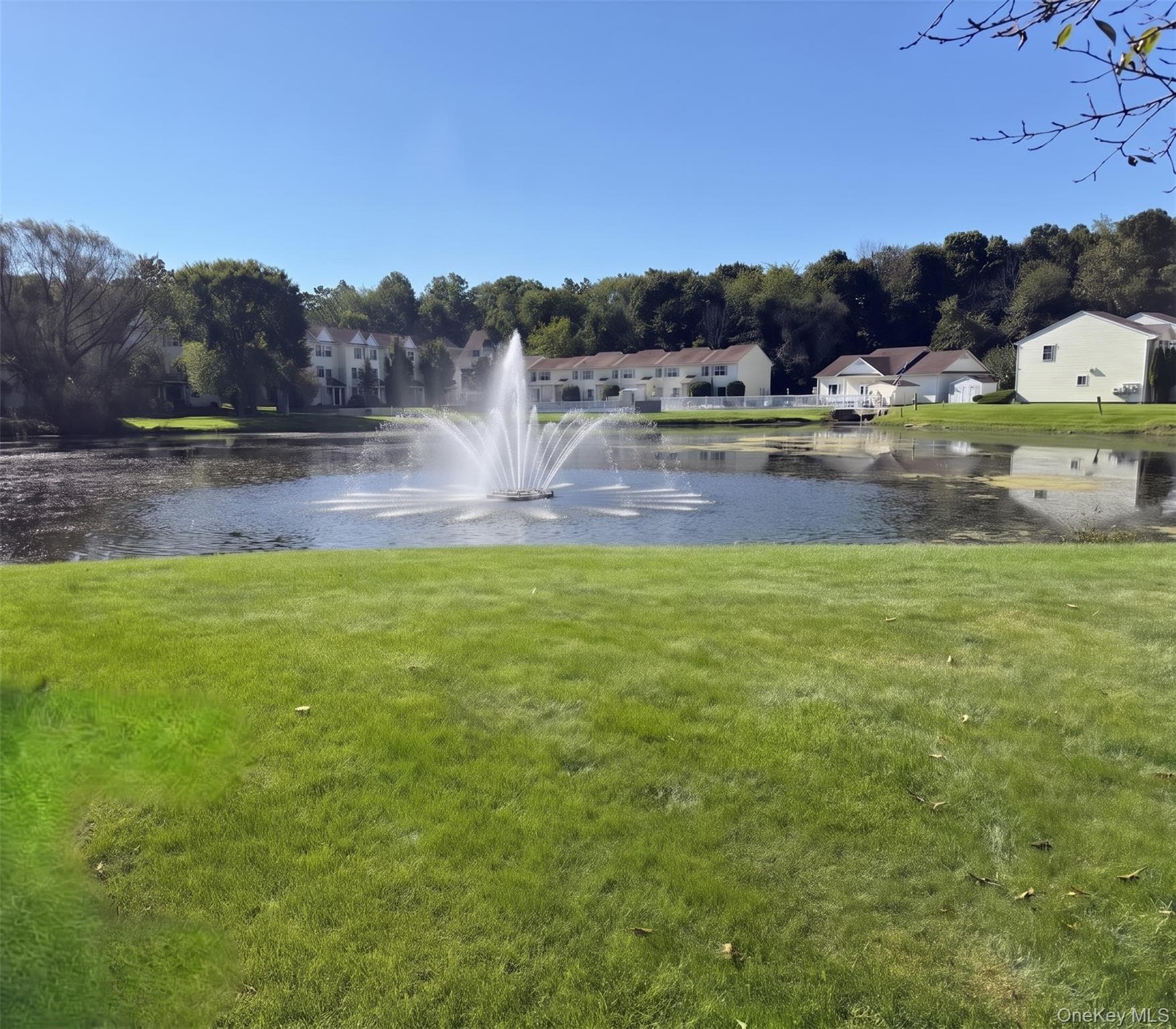 14 Brick Pond Road thumbnail 24