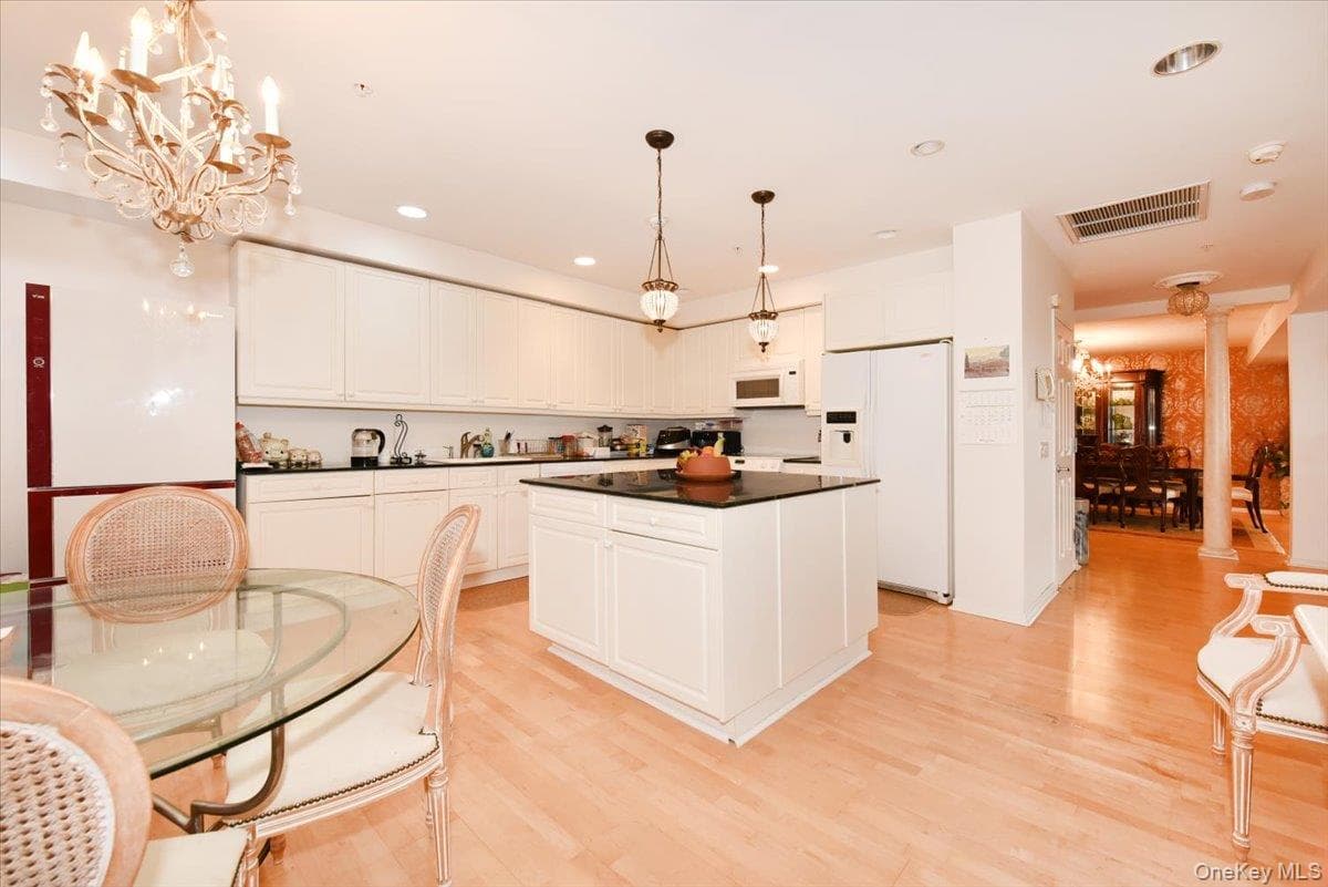 100 Harbor View Drive Unit: 630 thumbnail 8