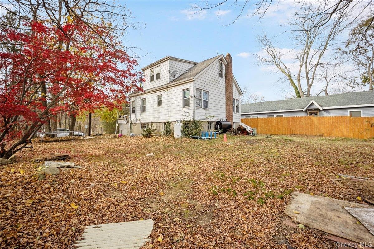 116 Lake Drive thumbnail 15