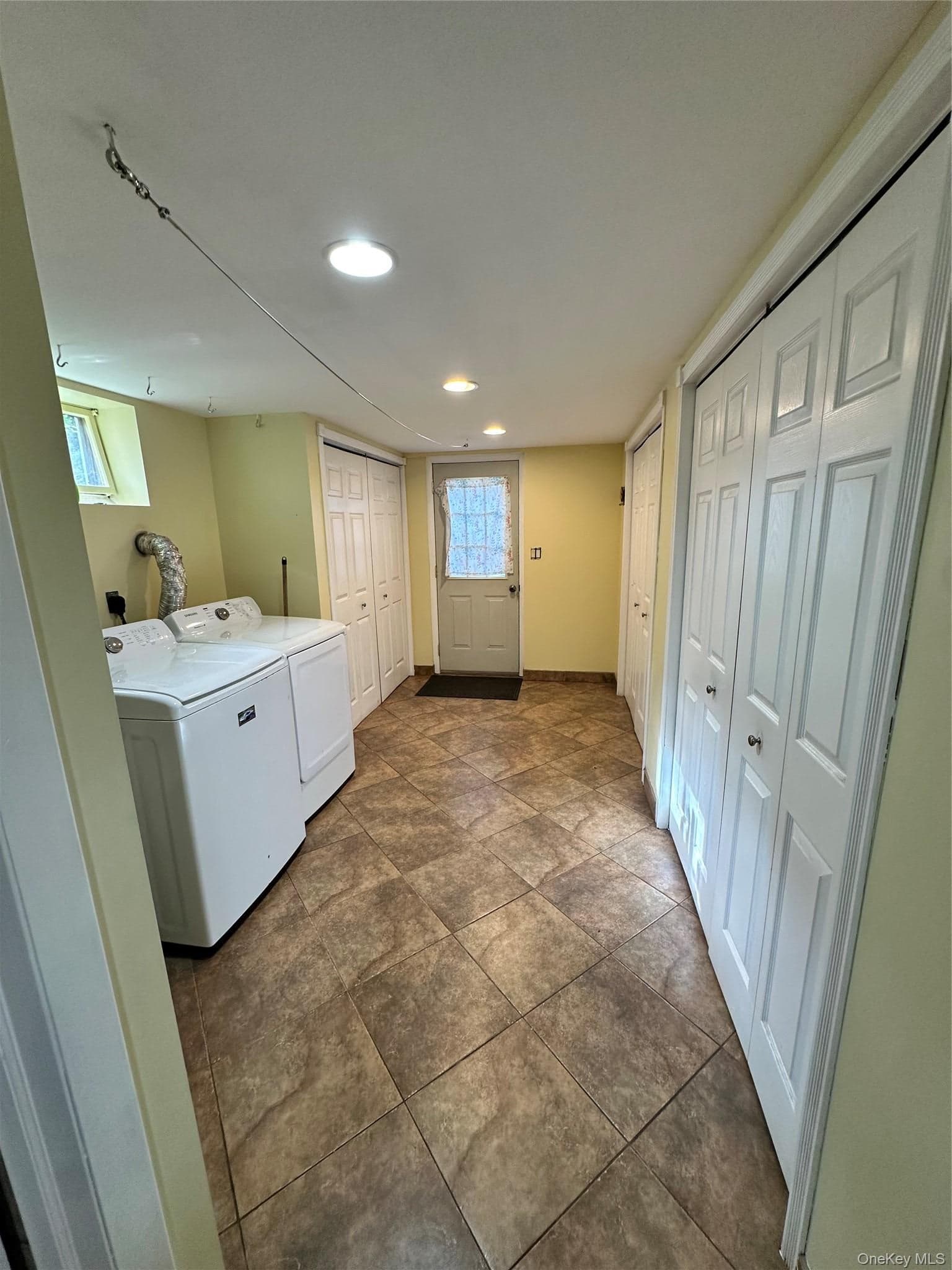 9 Elizabeth Drive thumbnail 23