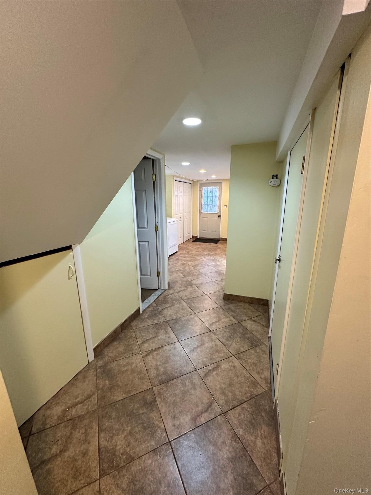 9 Elizabeth Drive thumbnail 22