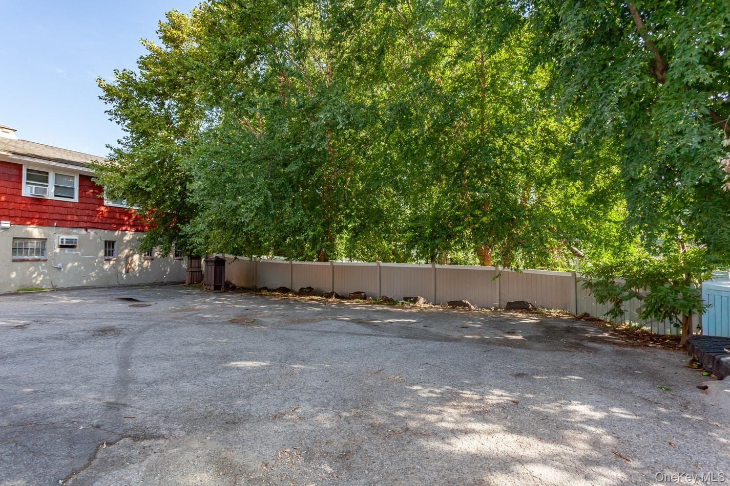 2151 Albany Post Road thumbnail 14