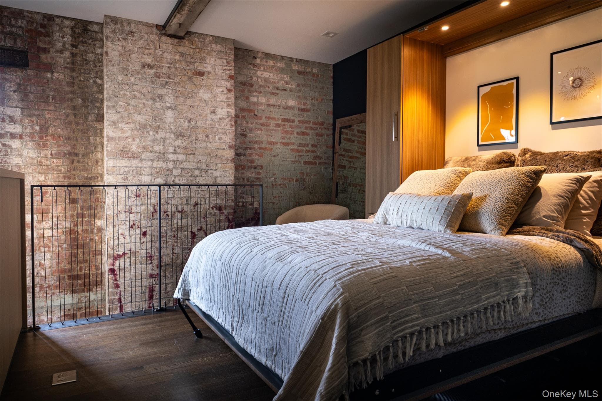 1 E Main Street Unit: 402 thumbnail 19