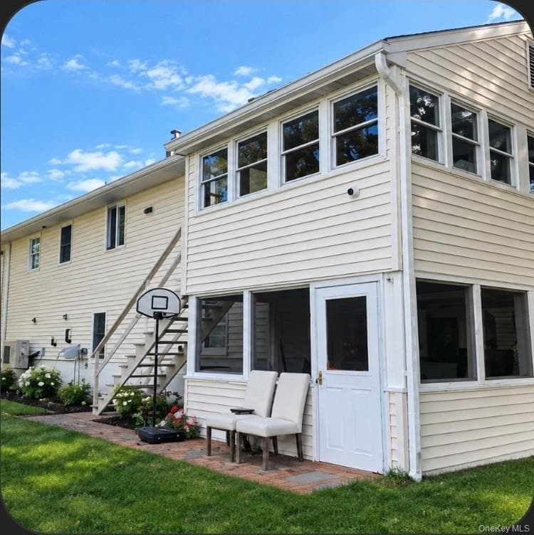 102 Meadow Lane thumbnail 18