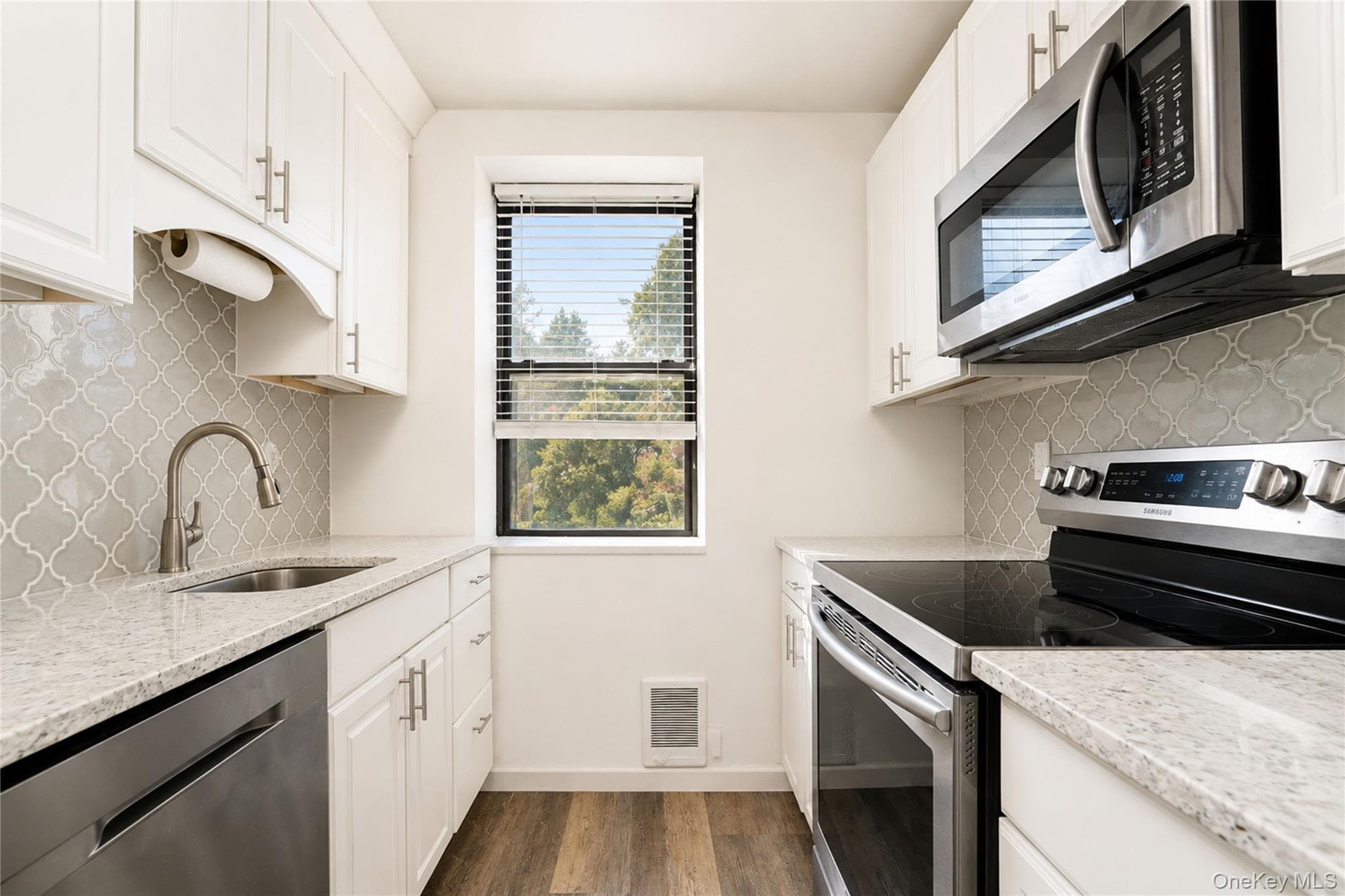 1160 Richmond Road Unit: 2F thumbnail 17