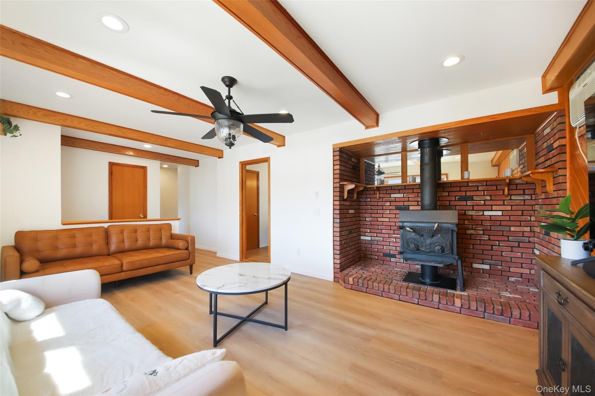 621 Jersey Avenue thumbnail 3