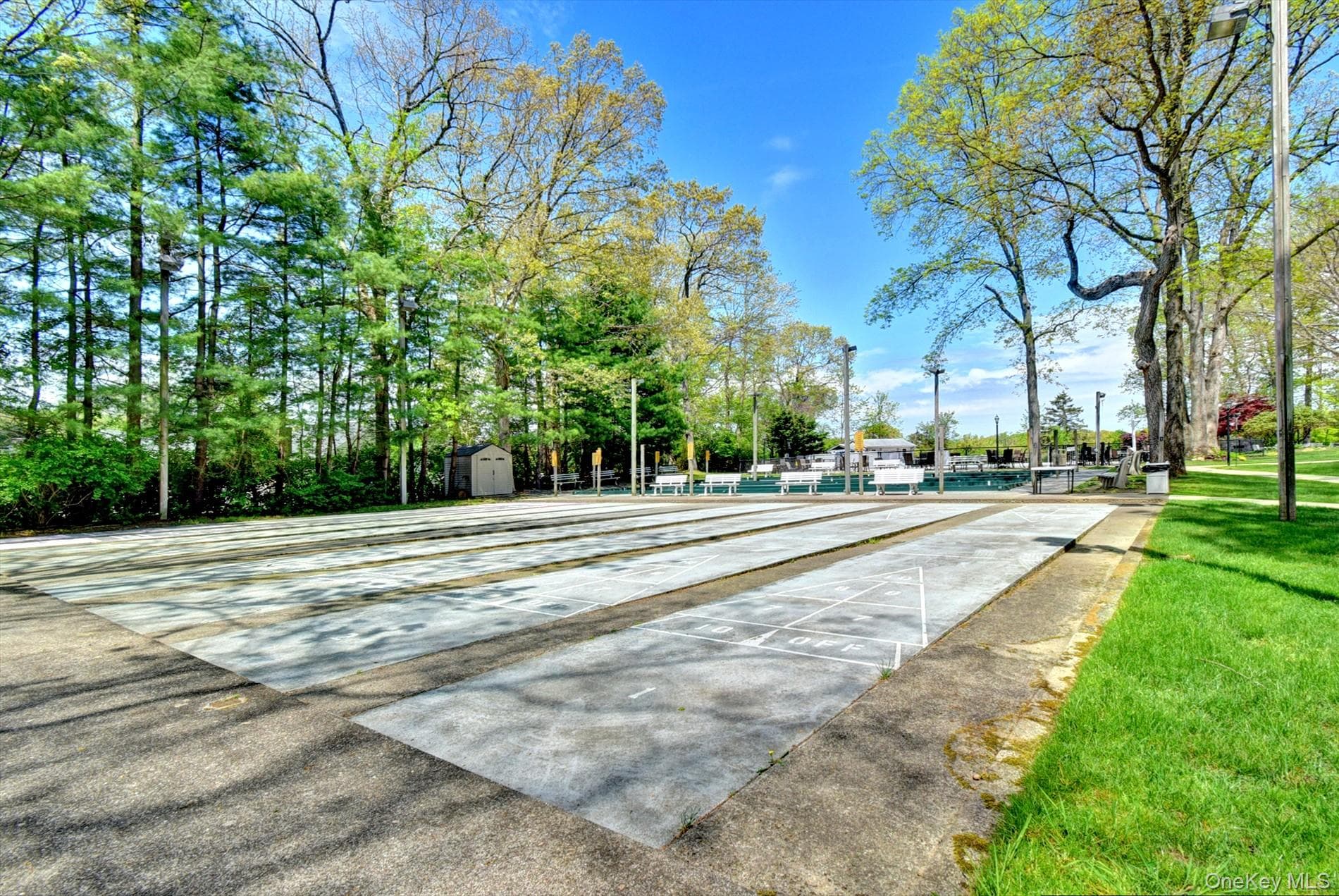 177 Canterbury Drive thumbnail 32