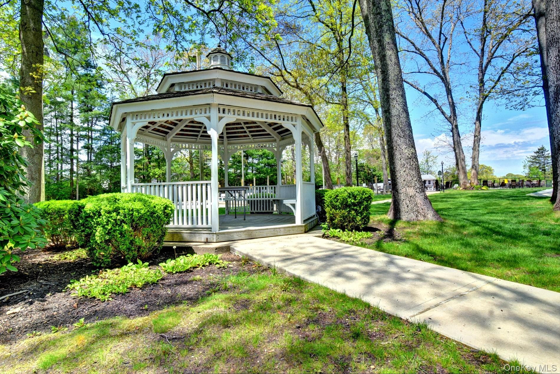 177 Canterbury Drive thumbnail 31