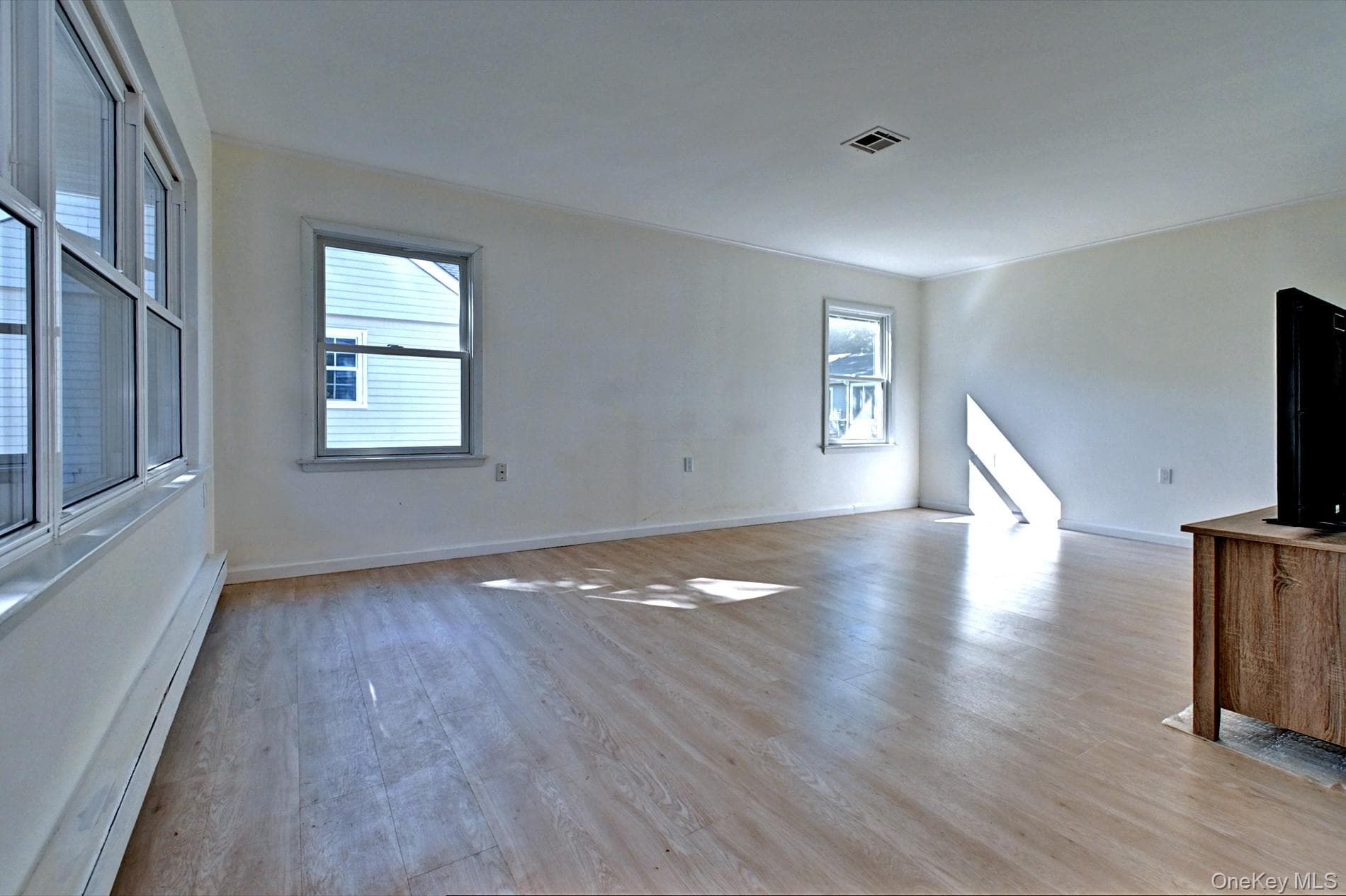 177 Canterbury Drive thumbnail 9