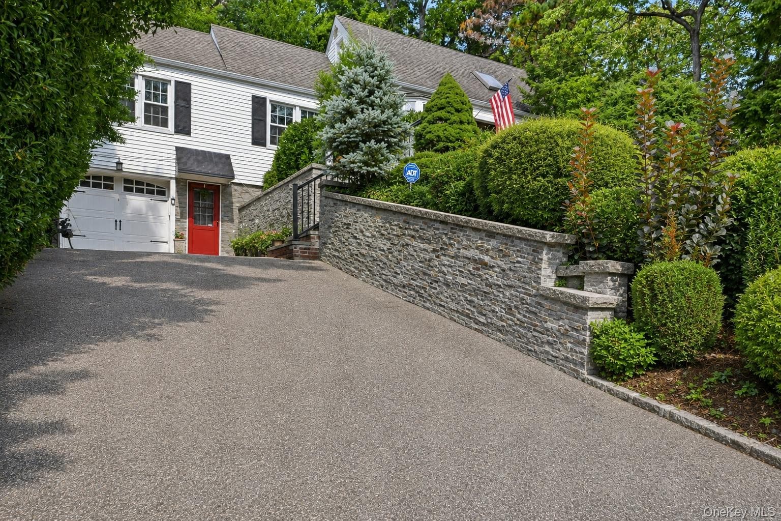 40 Cliftwood Drive thumbnail 2