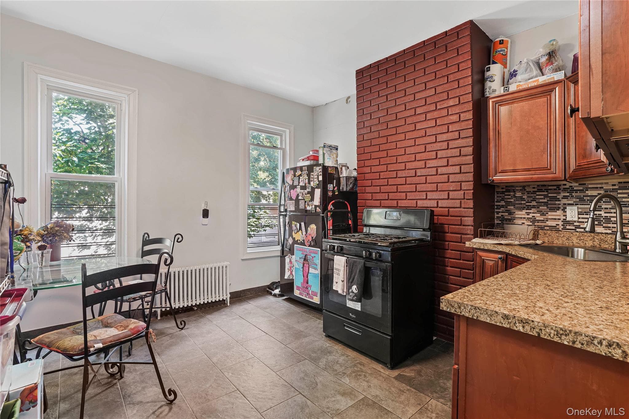 629 E 183rd Street thumbnail 24
