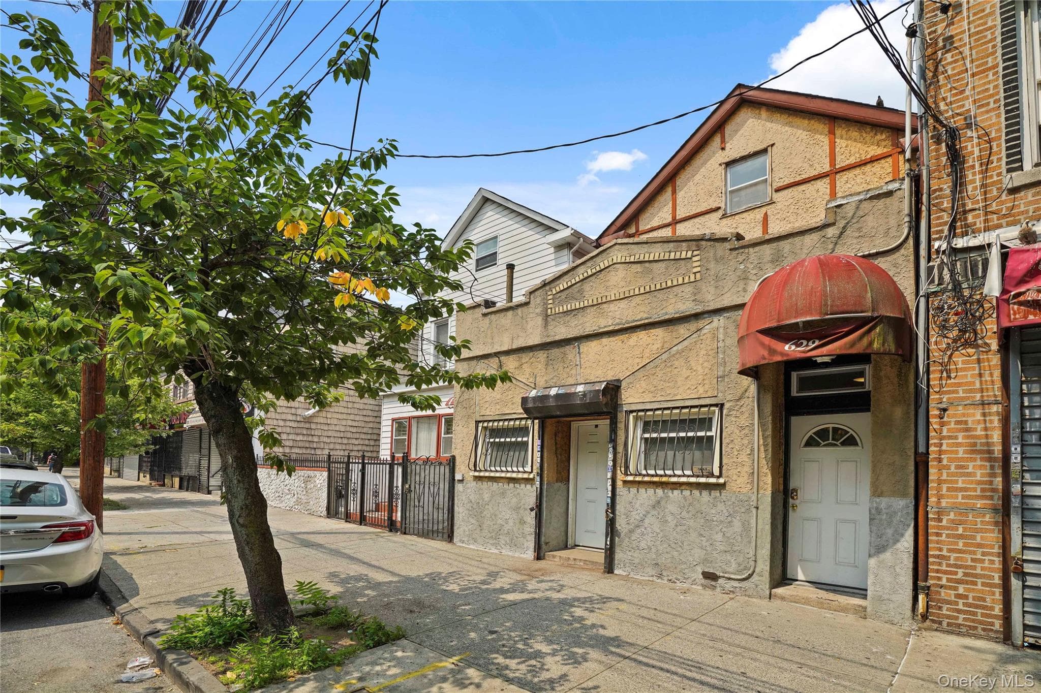 629 E 183rd Street thumbnail 4