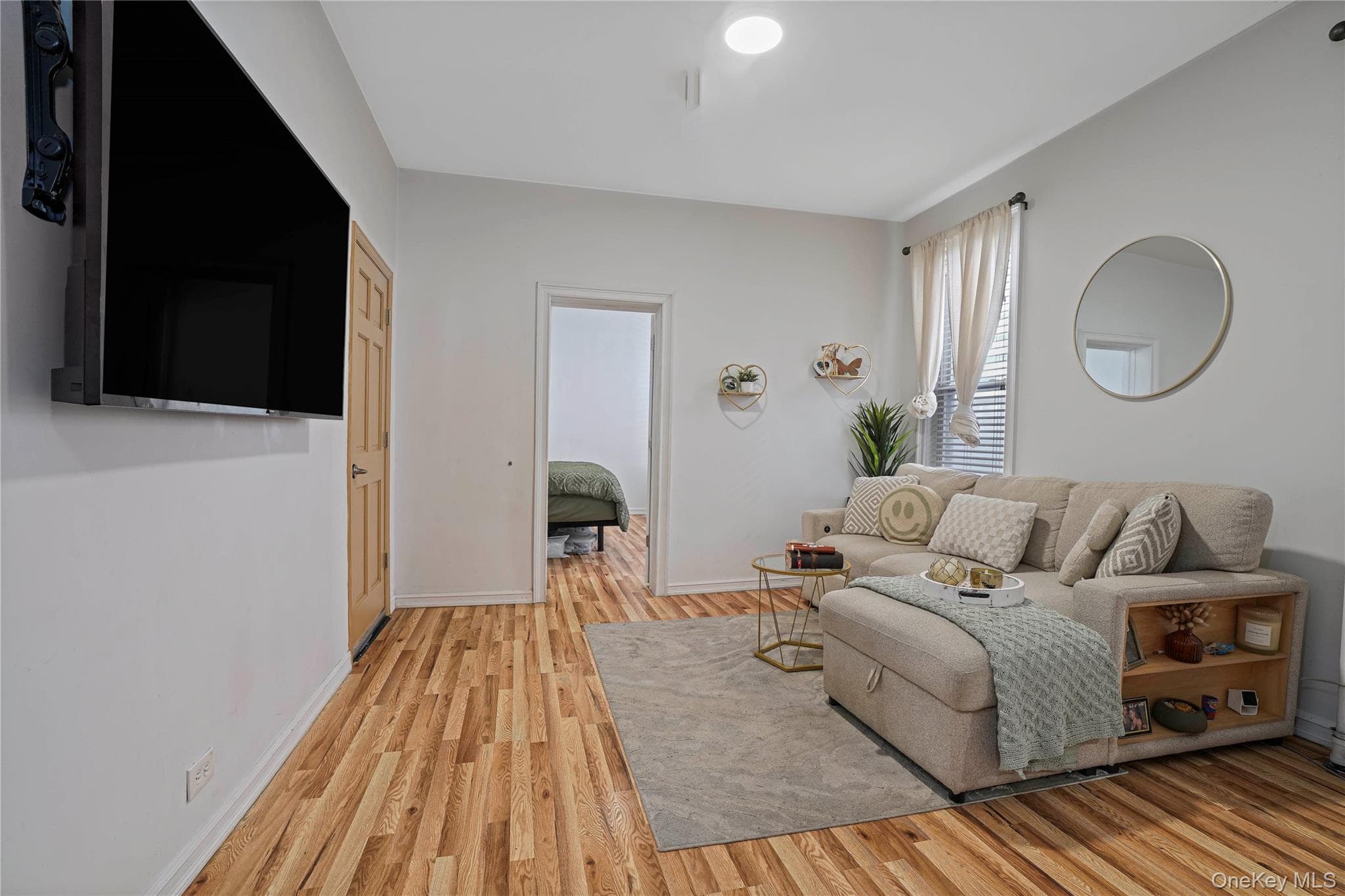 629 E 183rd Street thumbnail 20