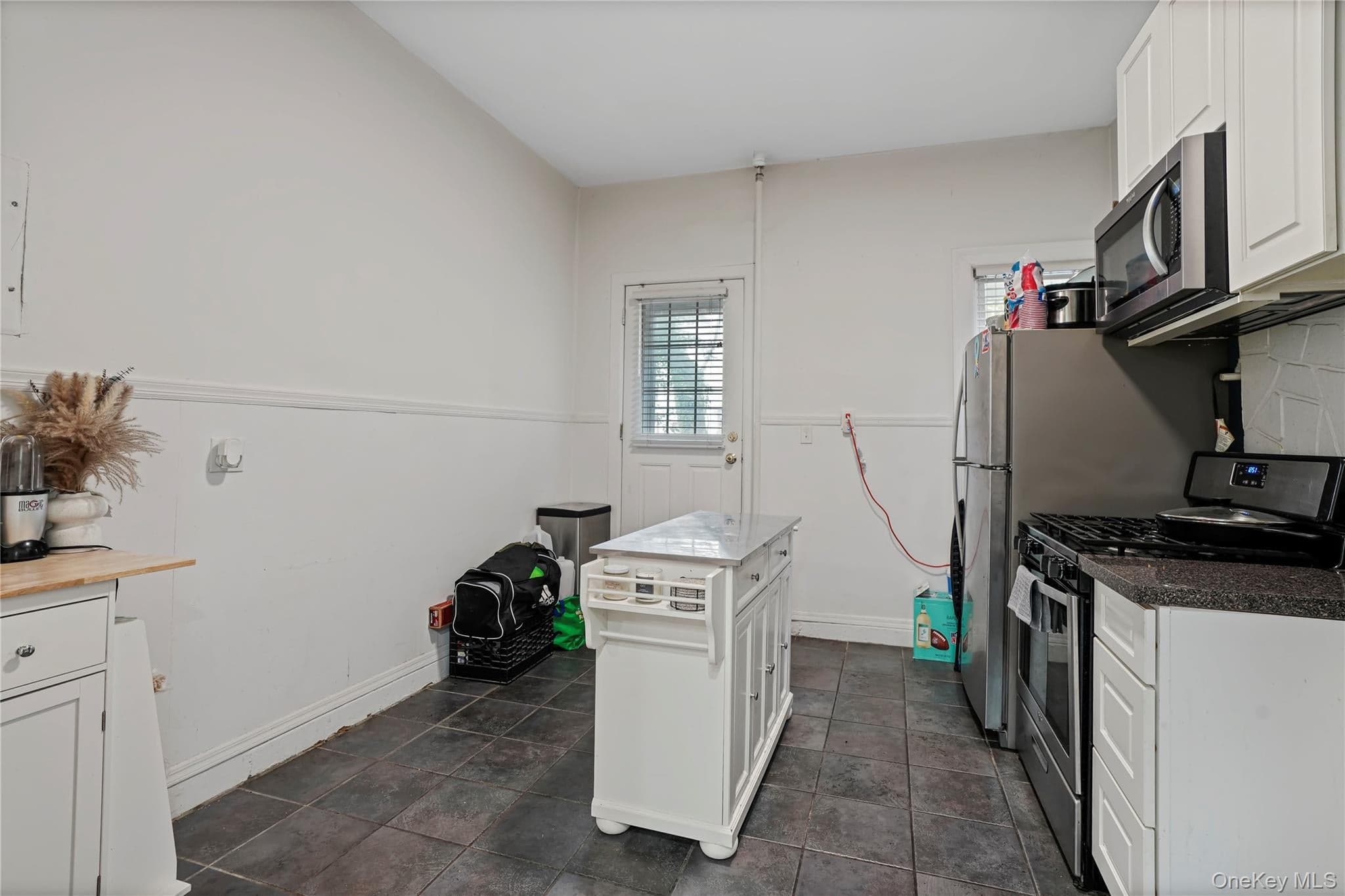 629 E 183rd Street thumbnail 15