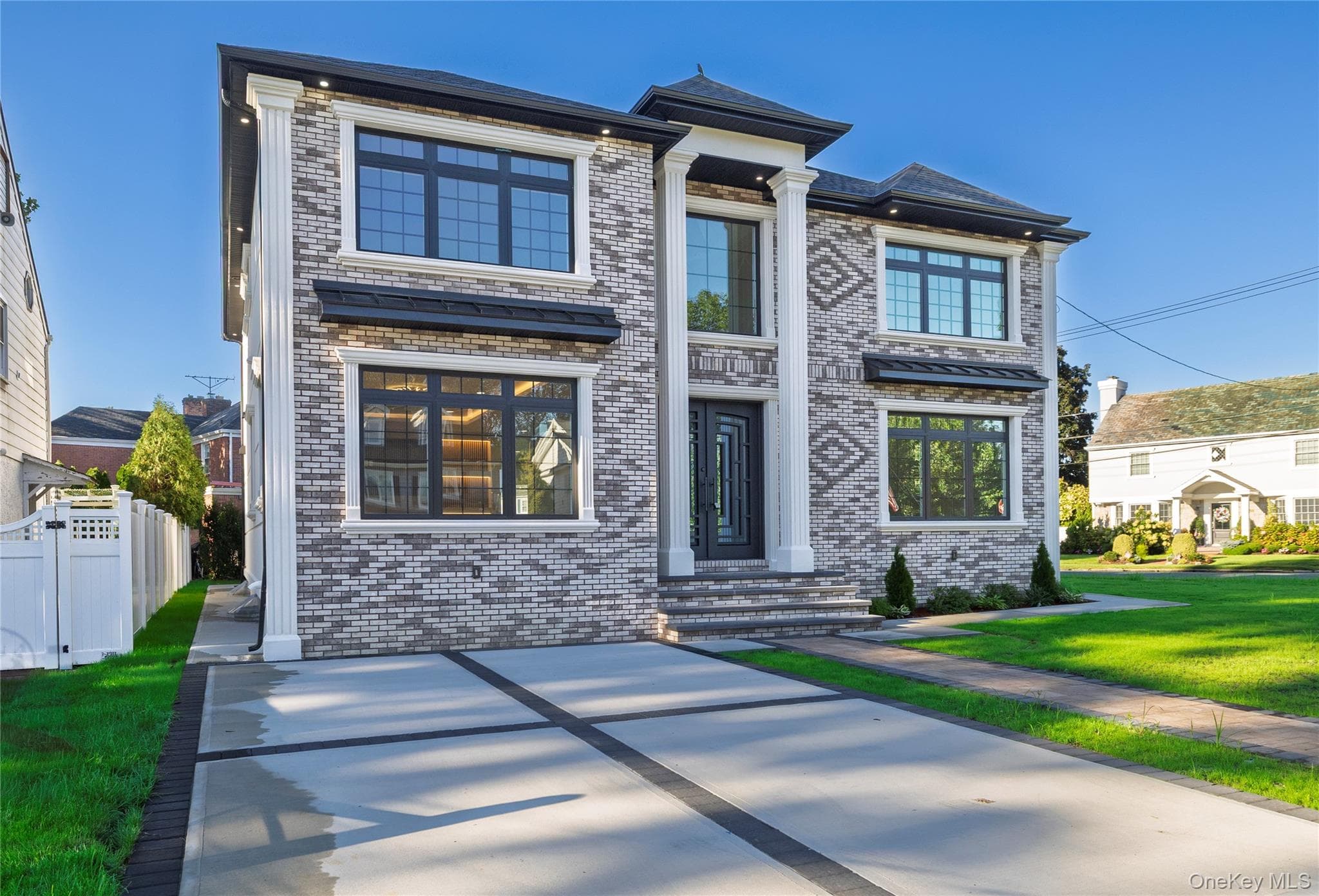 76 Gerard Avenue thumbnail 2