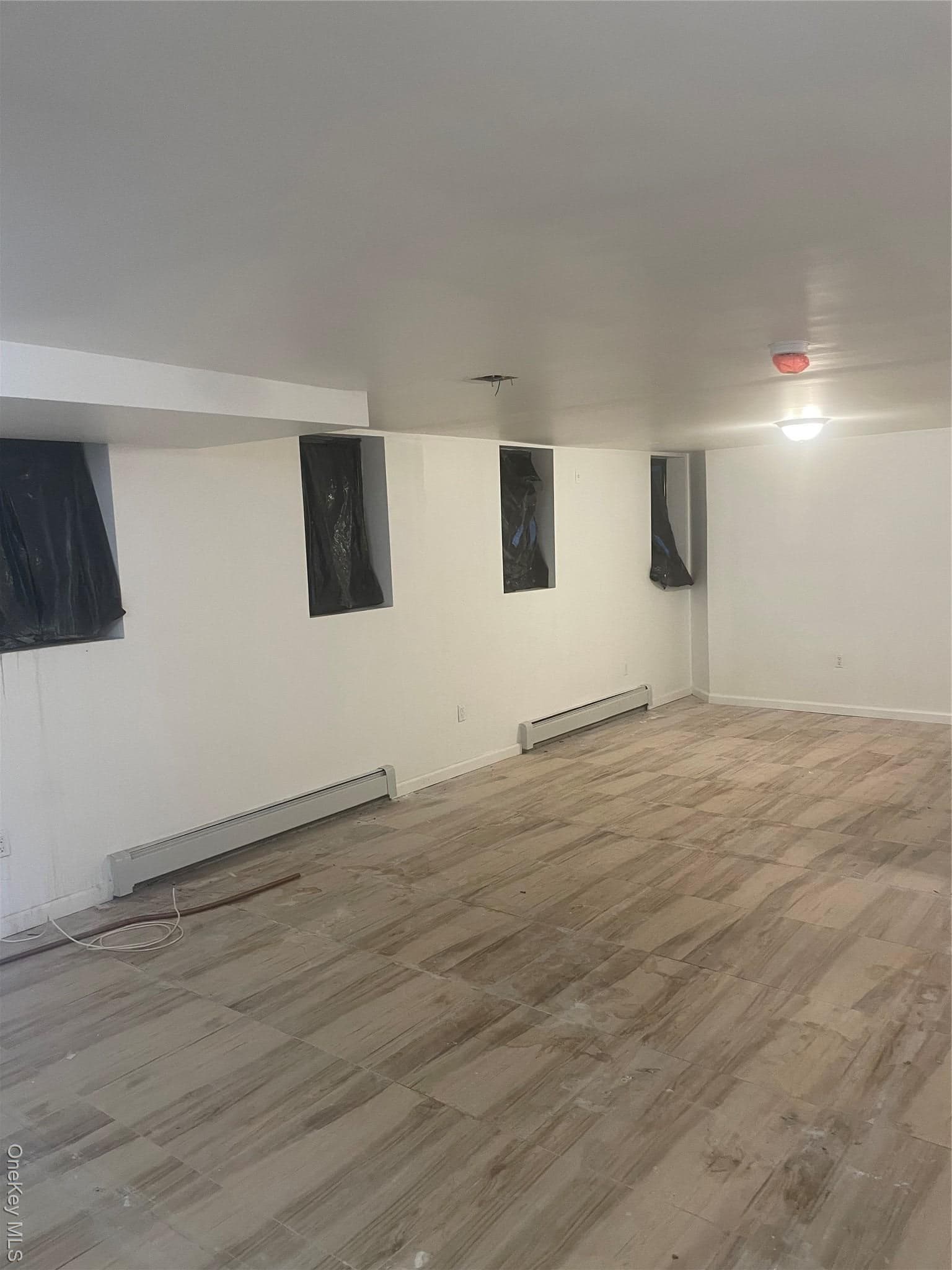 3418 Irwin Avenue thumbnail 13