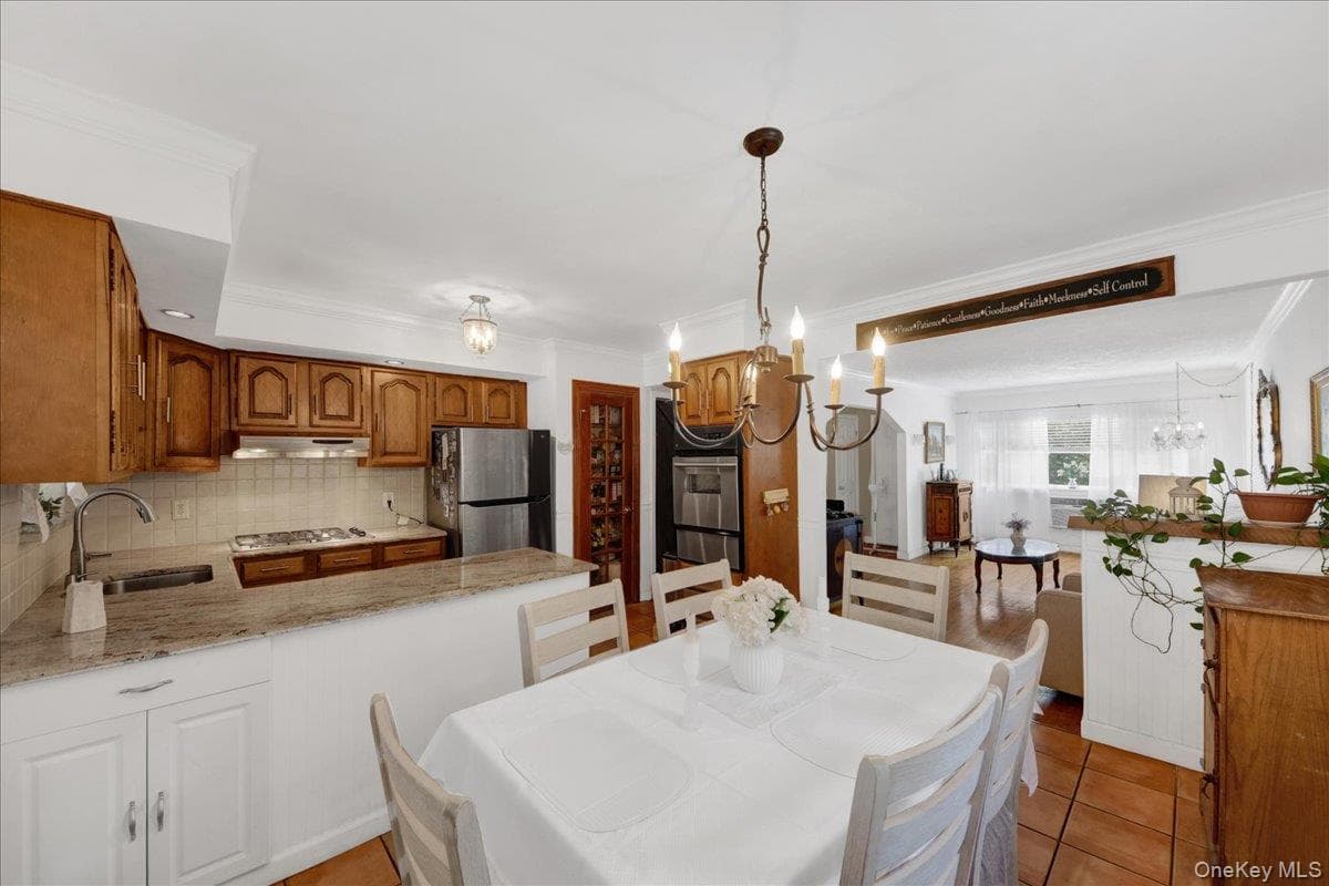 2521 Hollers Avenue thumbnail 9