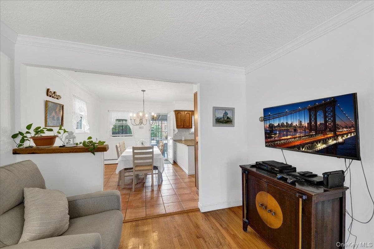 2521 Hollers Avenue thumbnail 6